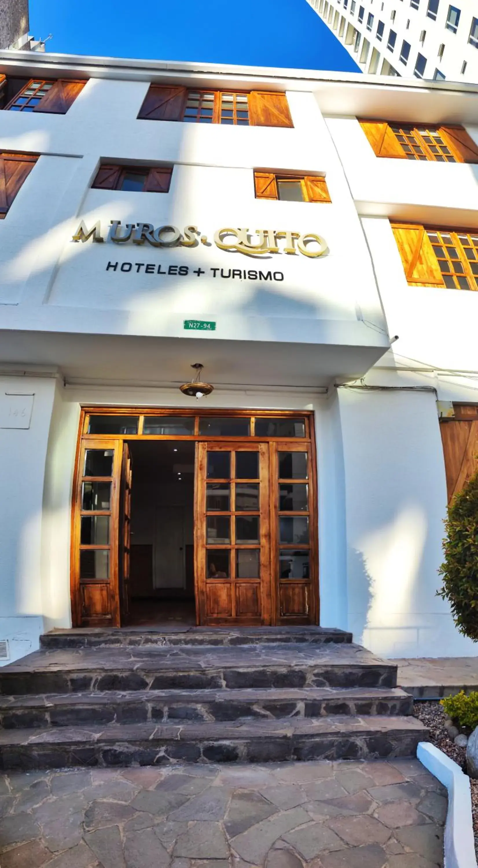 Property building in Hotel Muros Quito Property building in Hotel Muros Quito