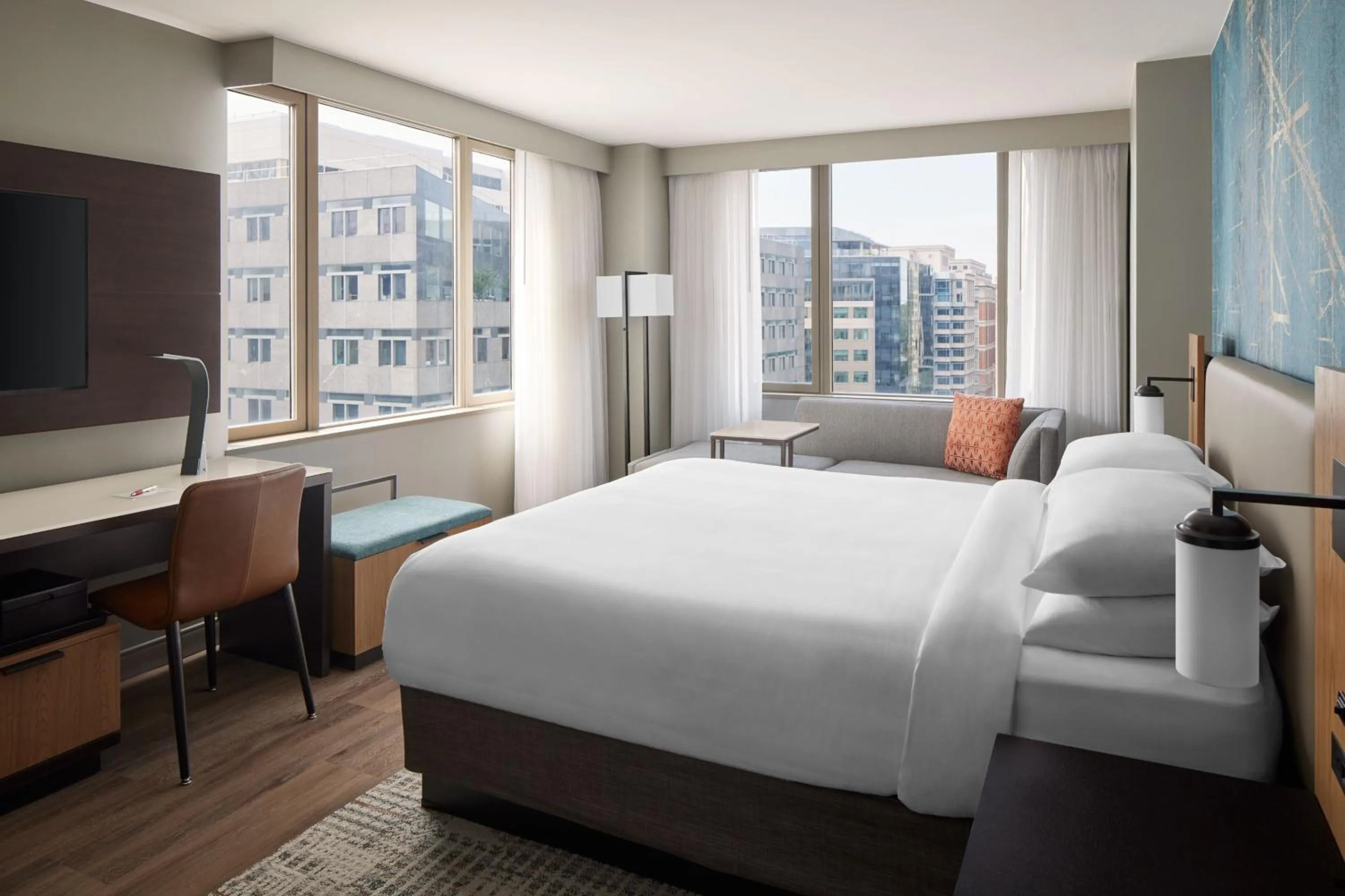 Photo of the whole room, Bed in Washington Marriott at Metro Center