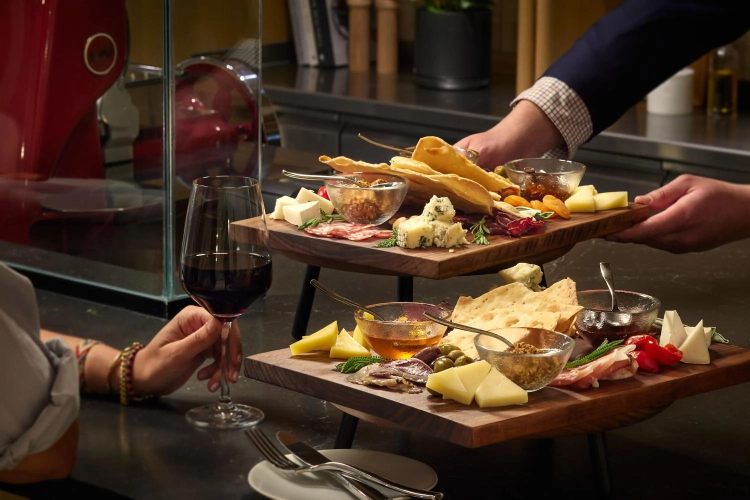 Lounge or bar in The Westin DC Downtown