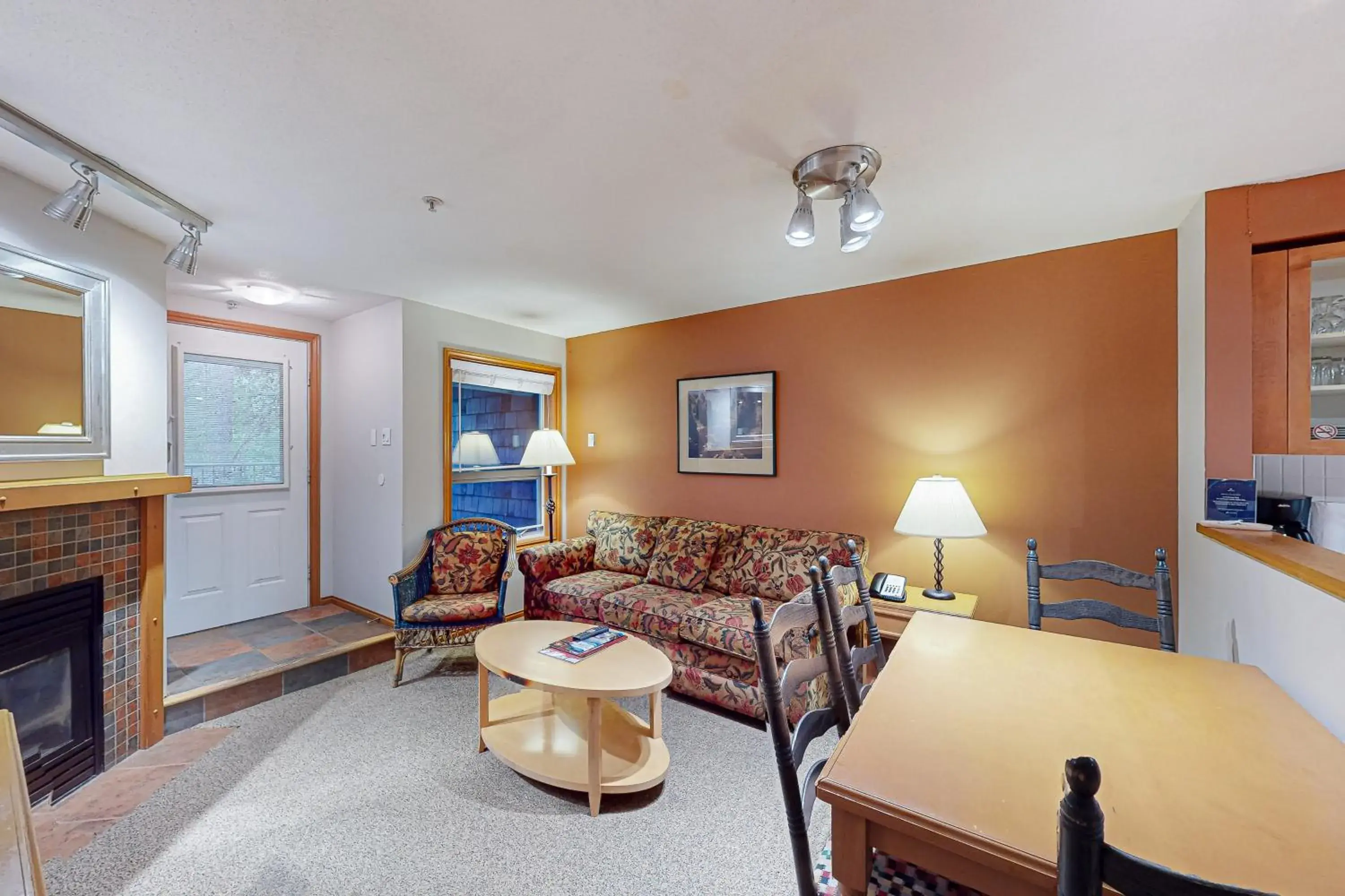 Glacier's Reach 115b Glacier's Reach 115b