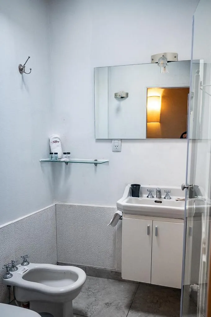 Shower in Posada Borravino