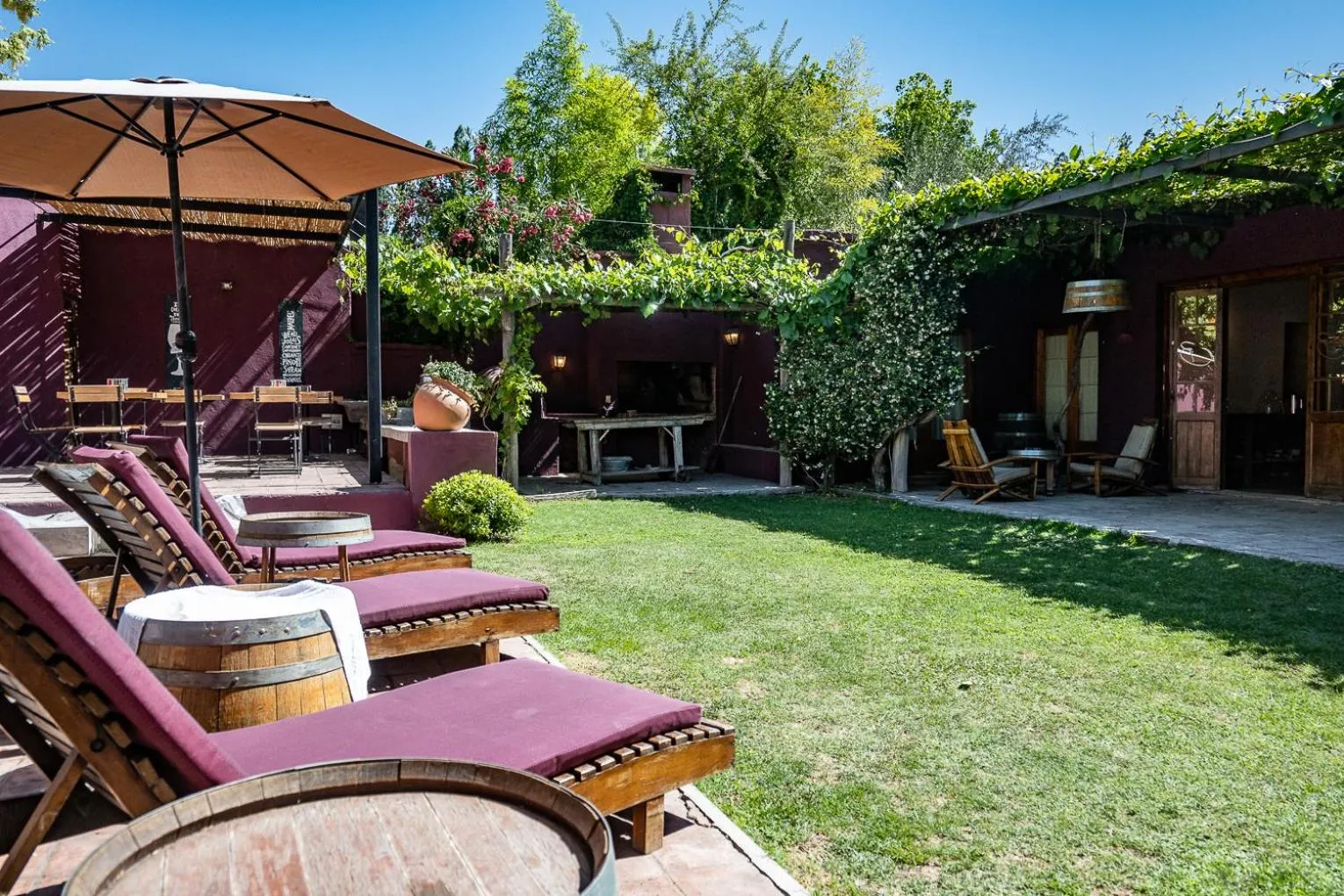Patio in Posada Borravino