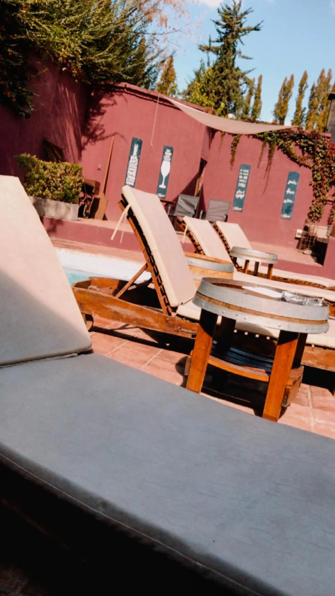 Pool view in Posada Borravino
