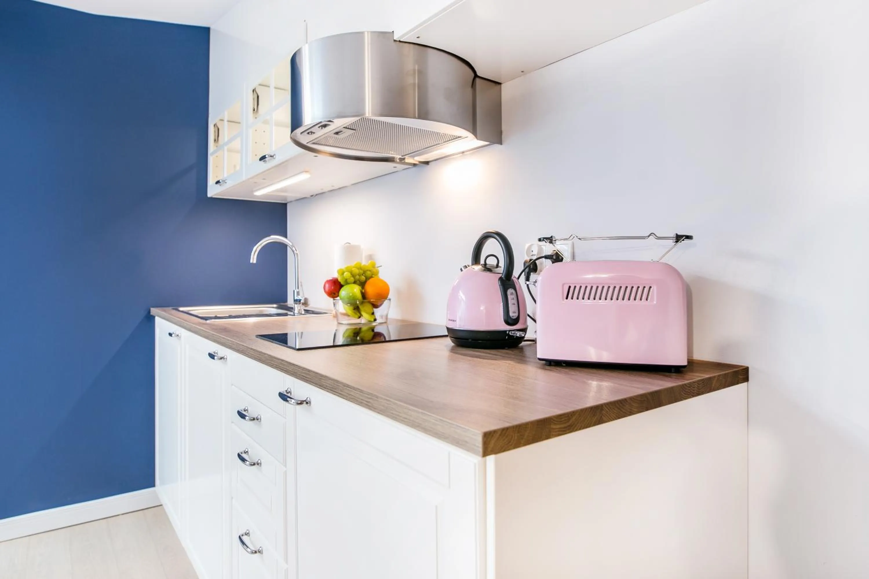 Kitchen or kitchenette in Krakow Central Apartments