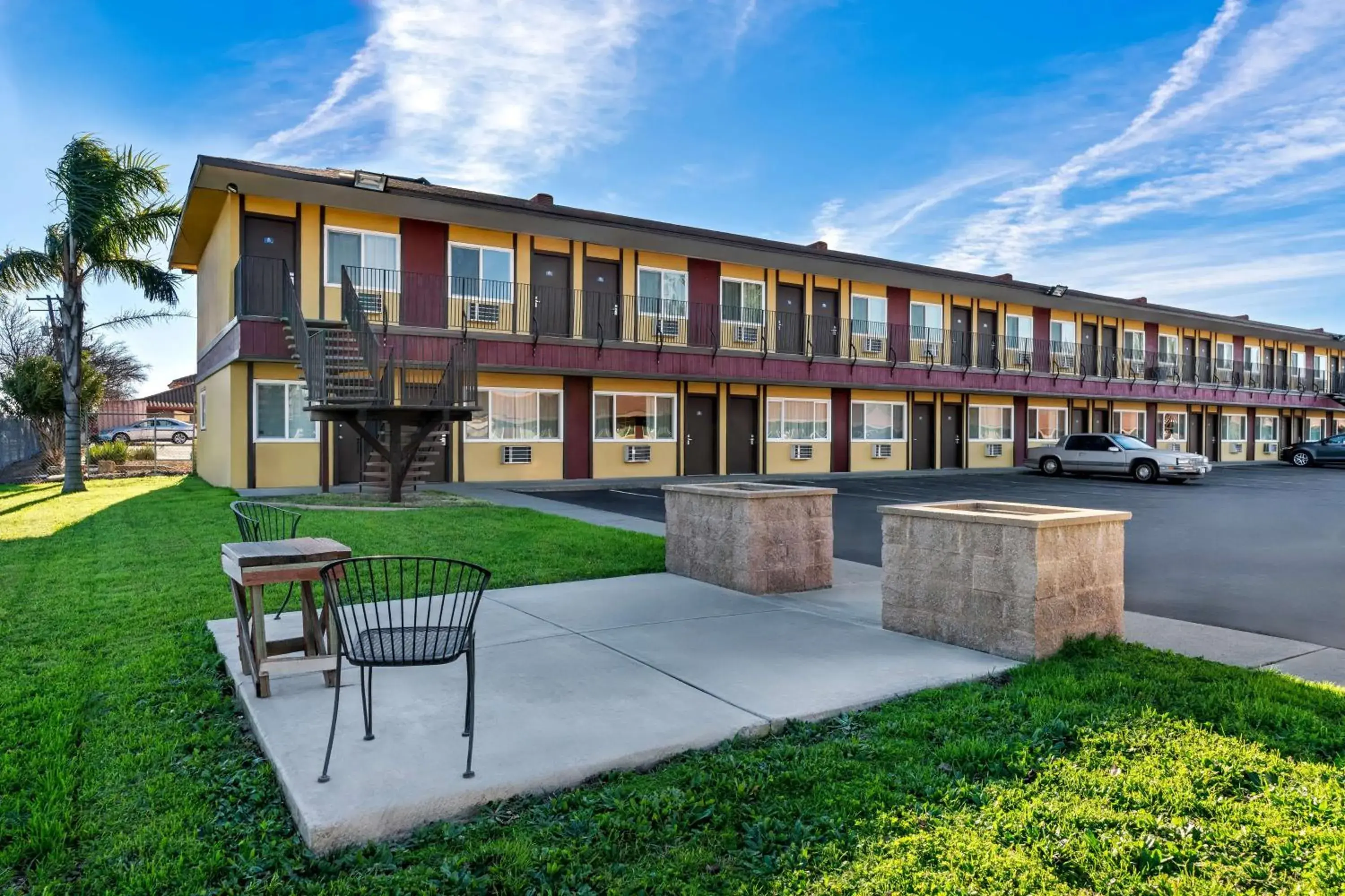 Property building in Americas Best Value Inn Vacaville Property building in Americas Best Value Inn Vacaville