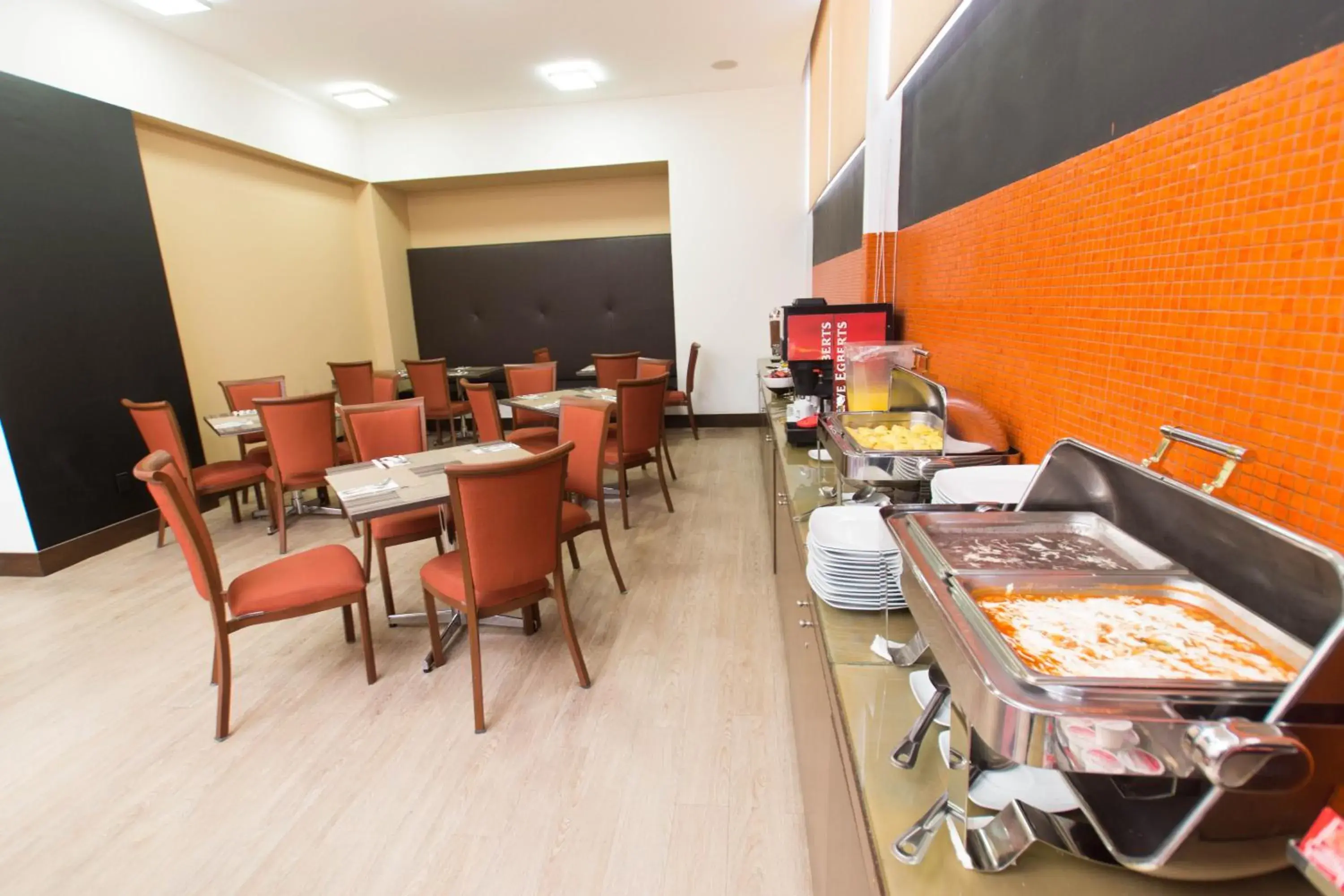 Restaurant/places to eat in Hausuites Restaurant/places to eat in Hausuites