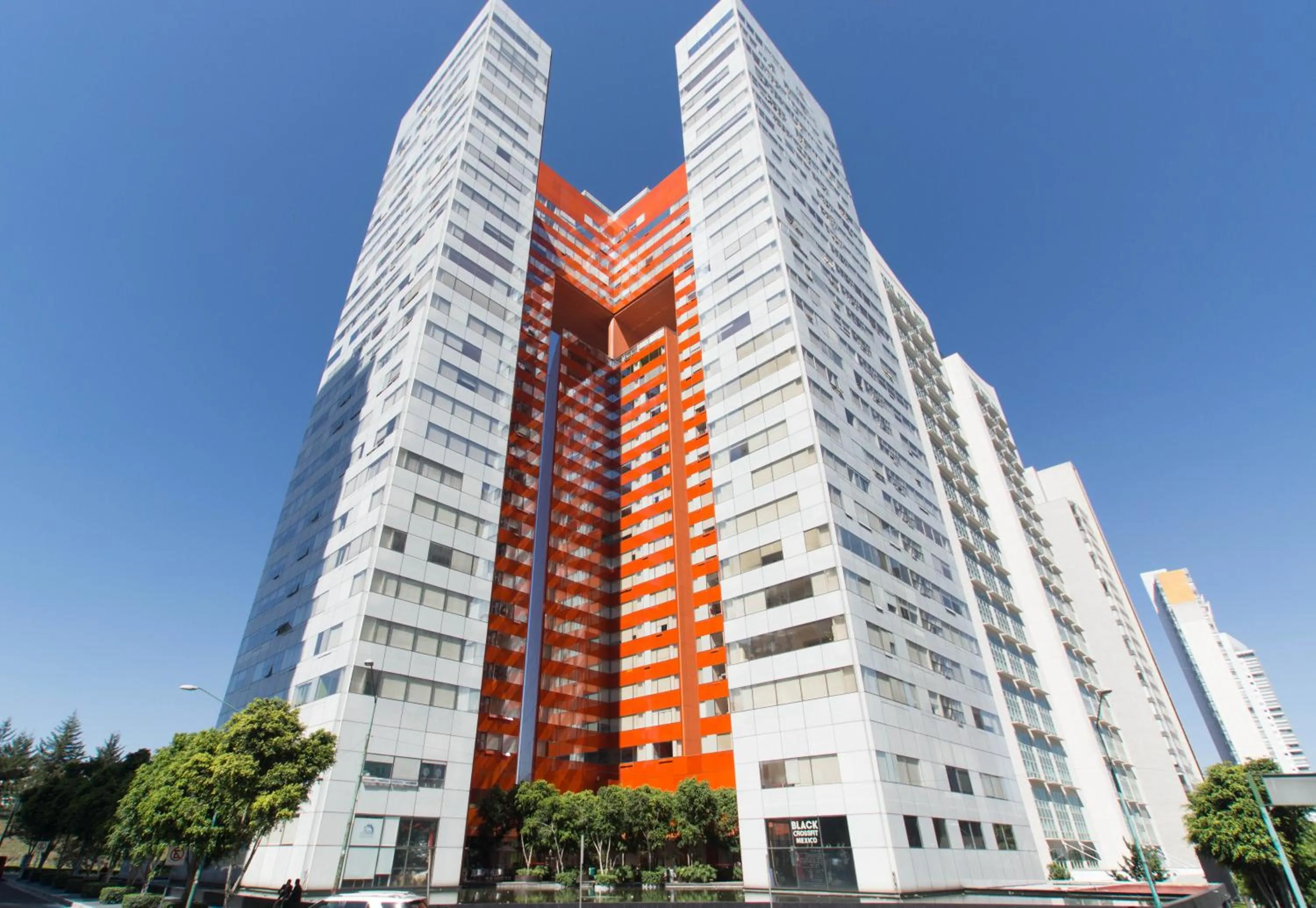 Facade/entrance in Hausuites