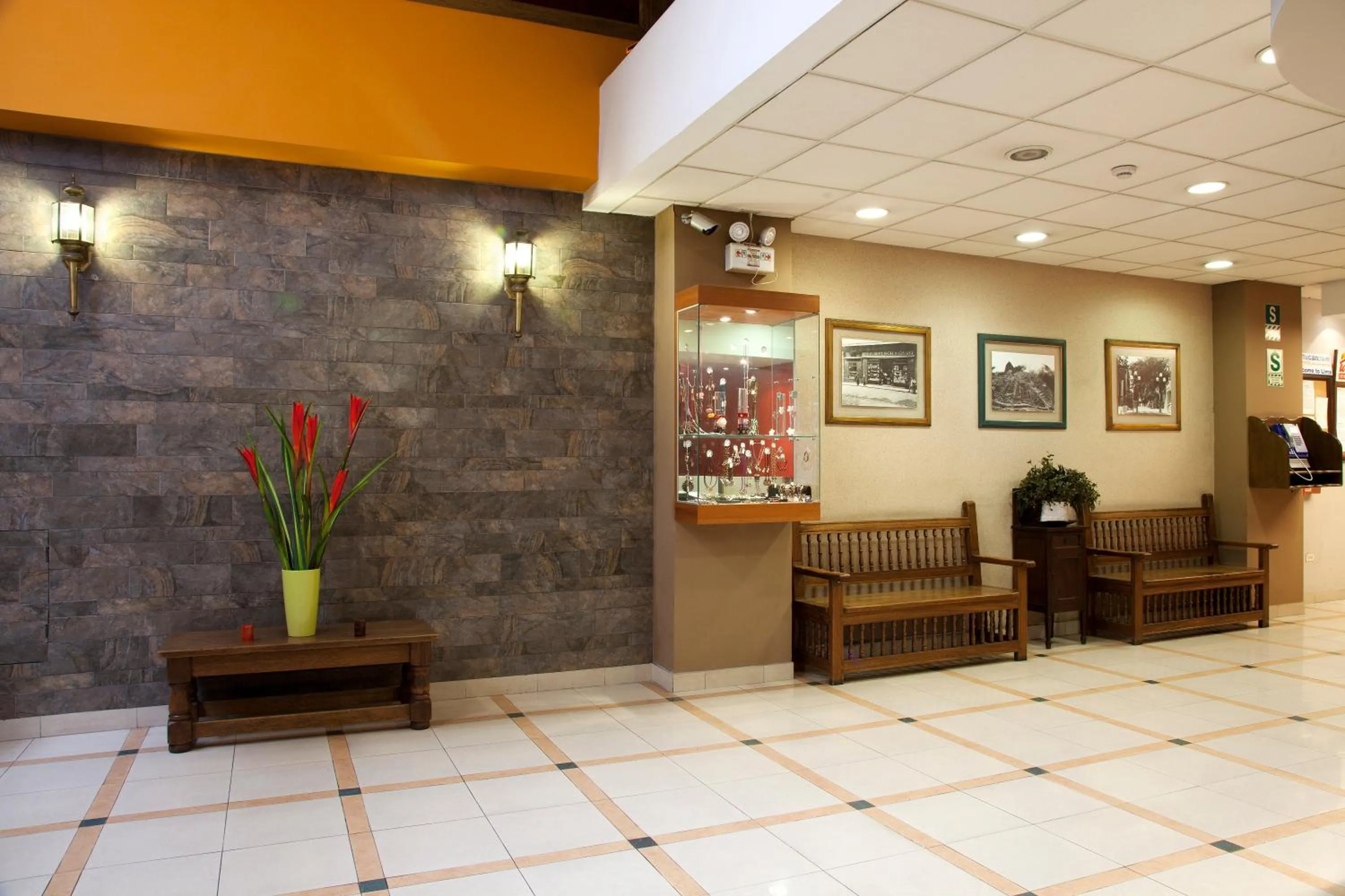 Lobby or reception in Kamana Hotel