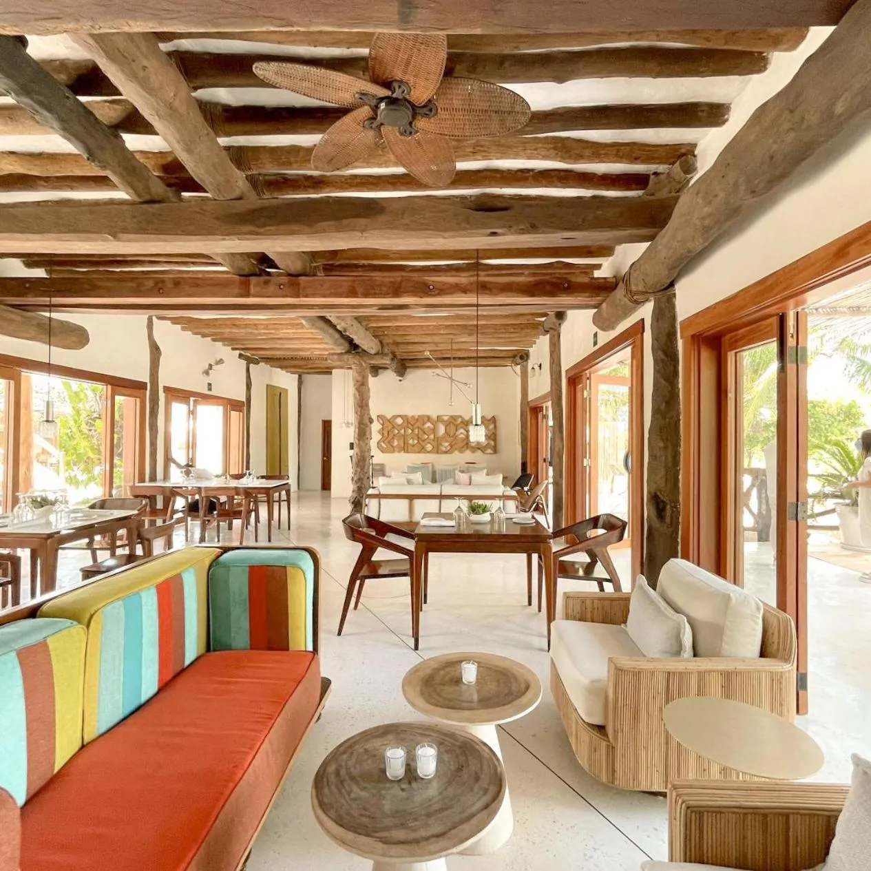 Restaurant/places to eat in Ser Casasandra Boutique Hotel