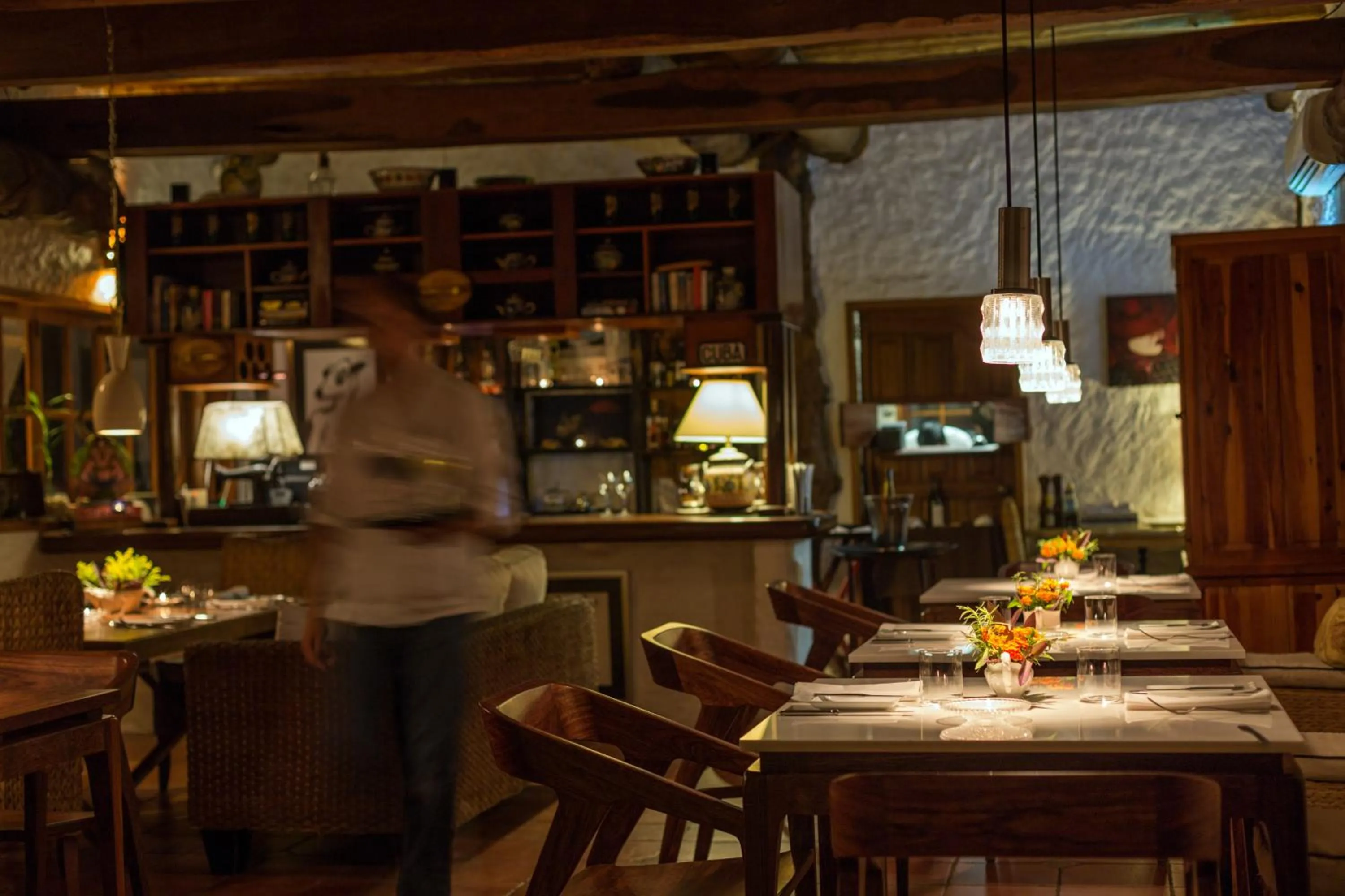 Restaurant/places to eat in Ser Casasandra Boutique Hotel