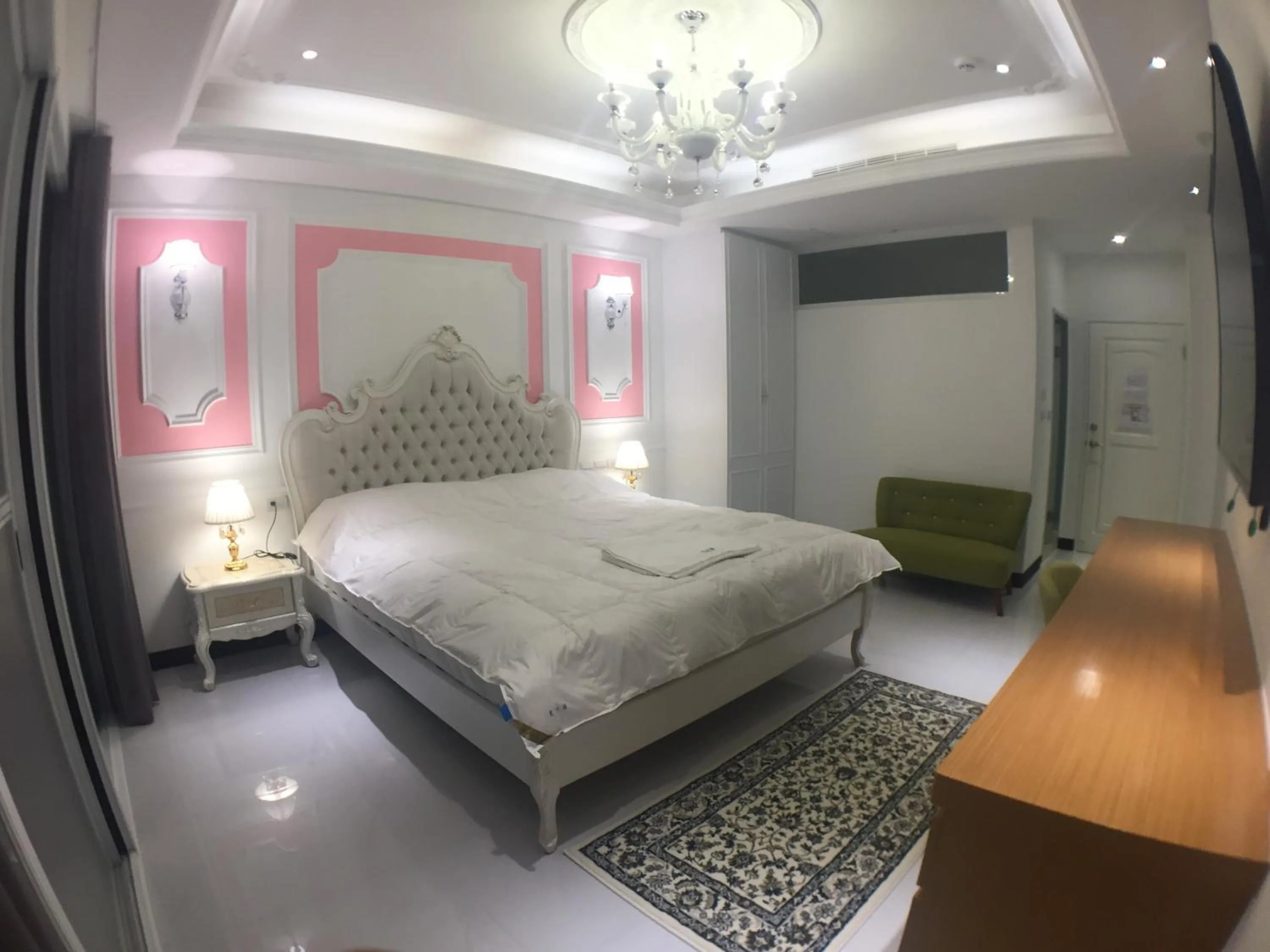 Photo of the whole room, Bed in Xianel Vacation Chateau