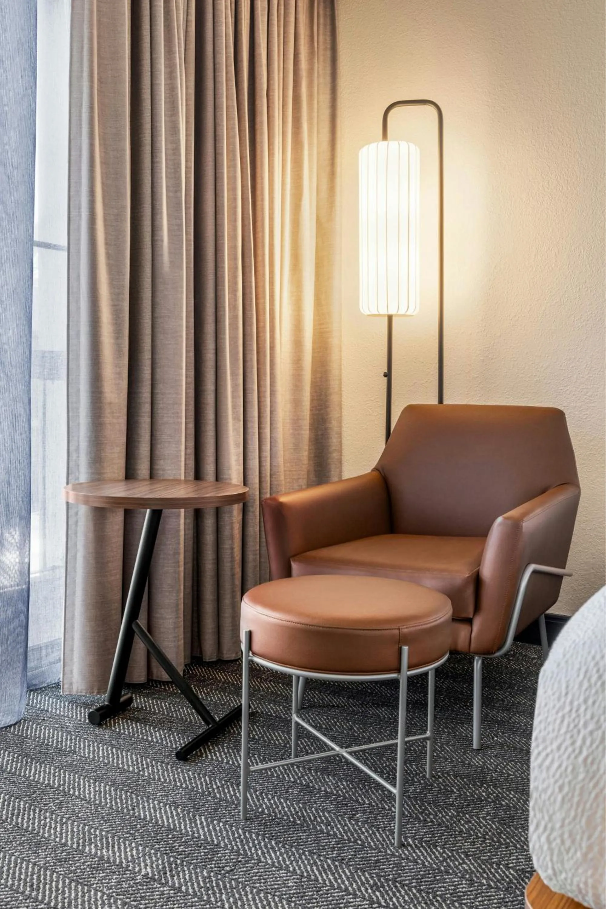 Photo of the whole room in Courtyard by Marriott Atlanta Northlake