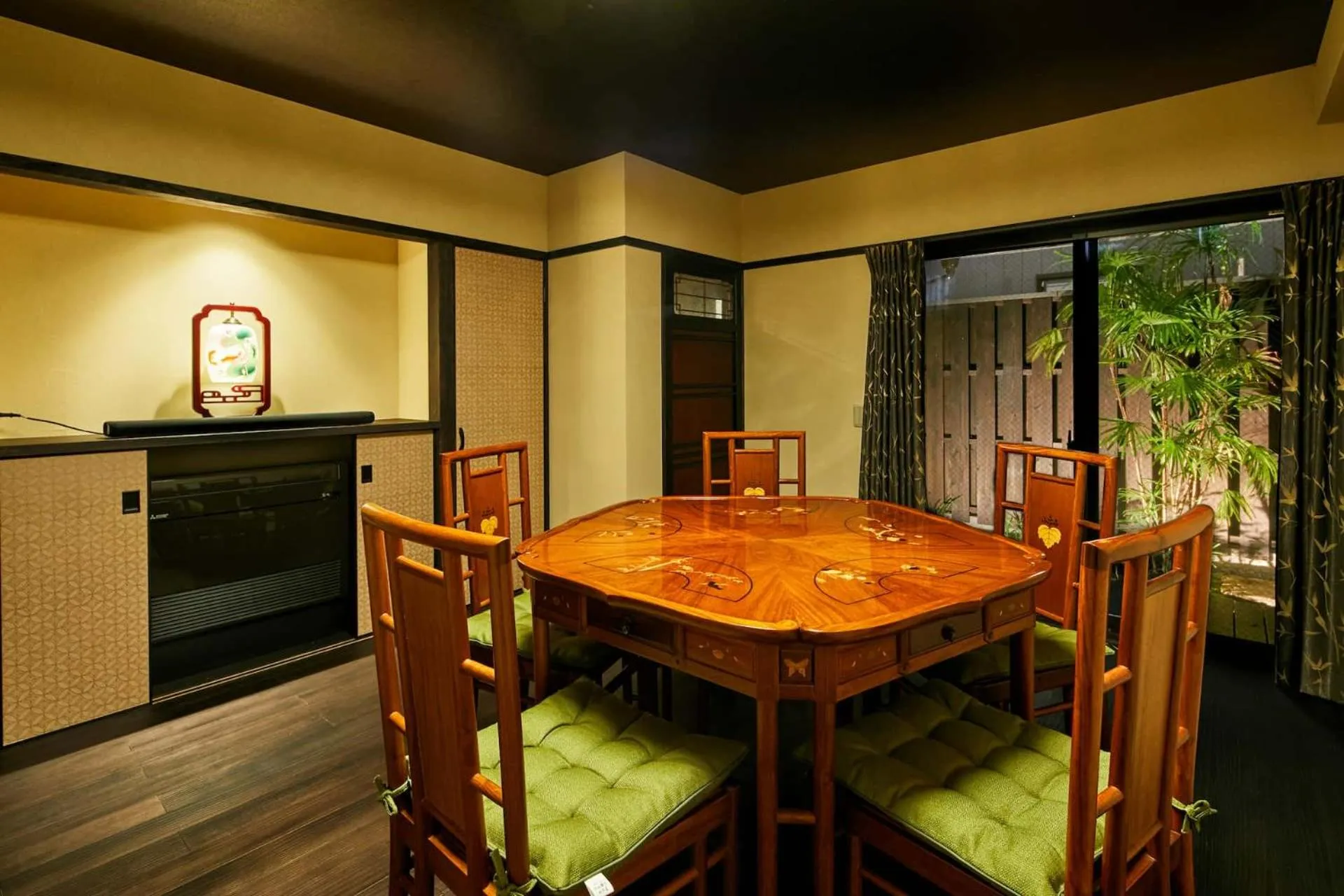 Dining area in Eigetsu