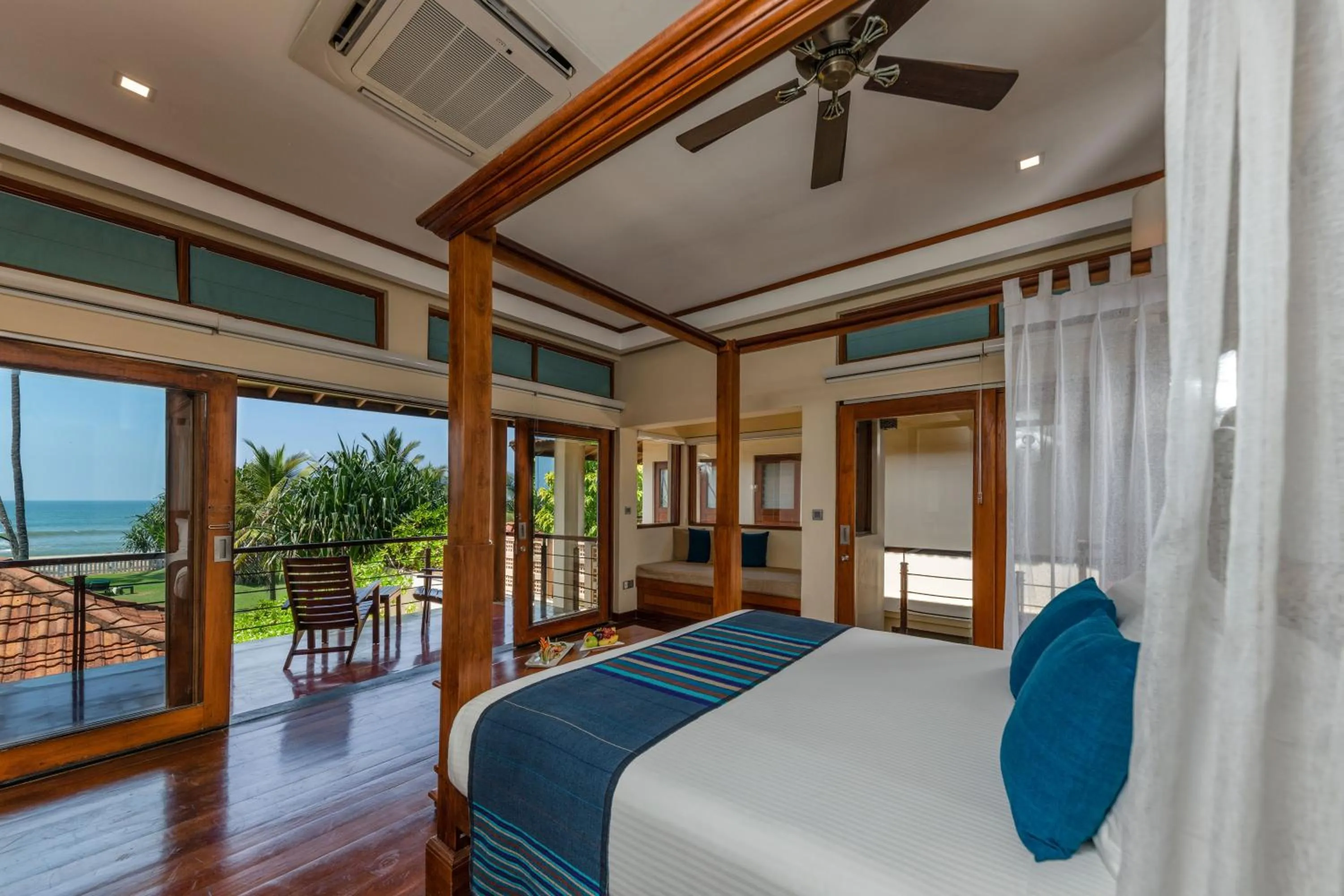 Bed in Clove Beach Wadduwa