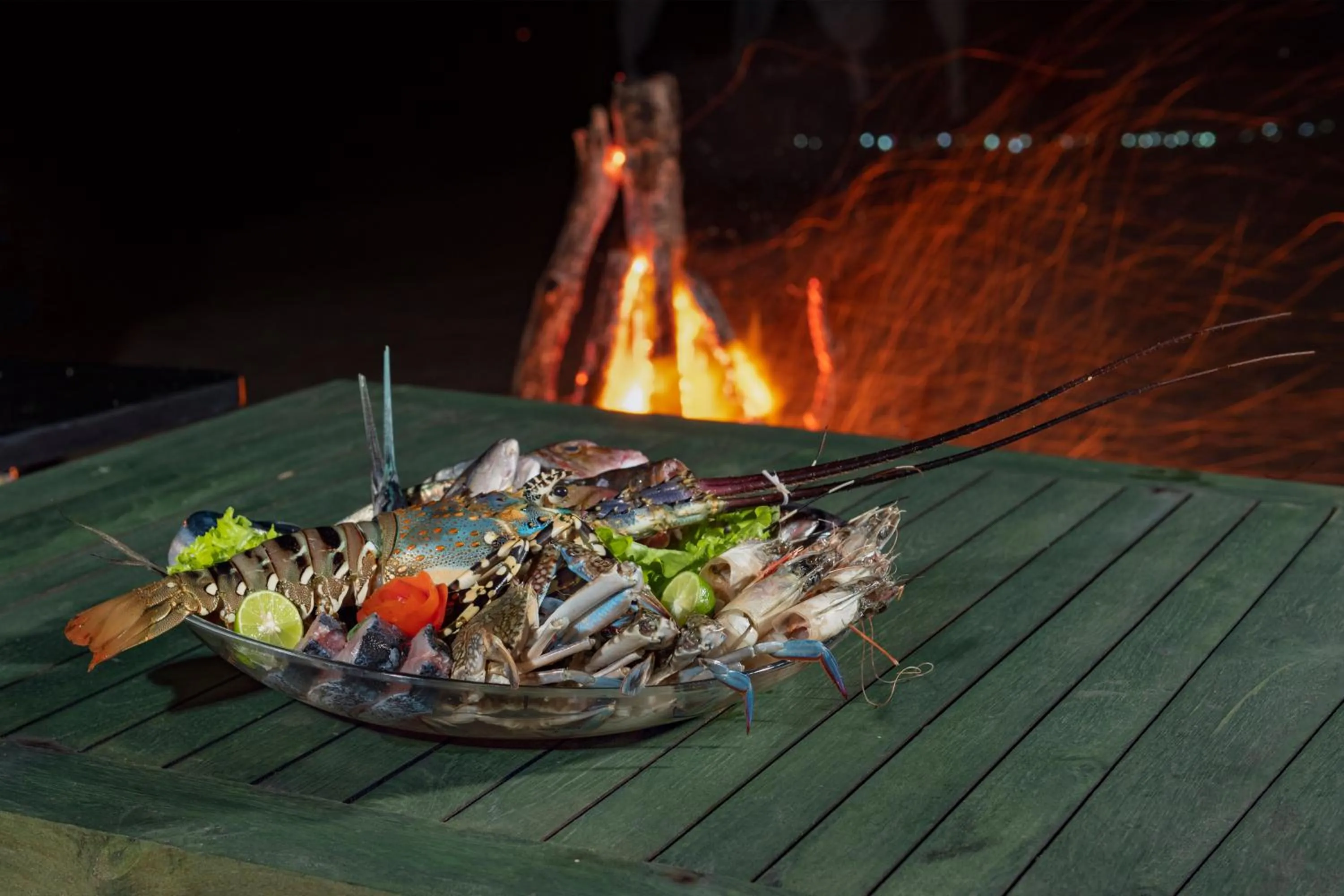Evening entertainment in Clove Beach Wadduwa