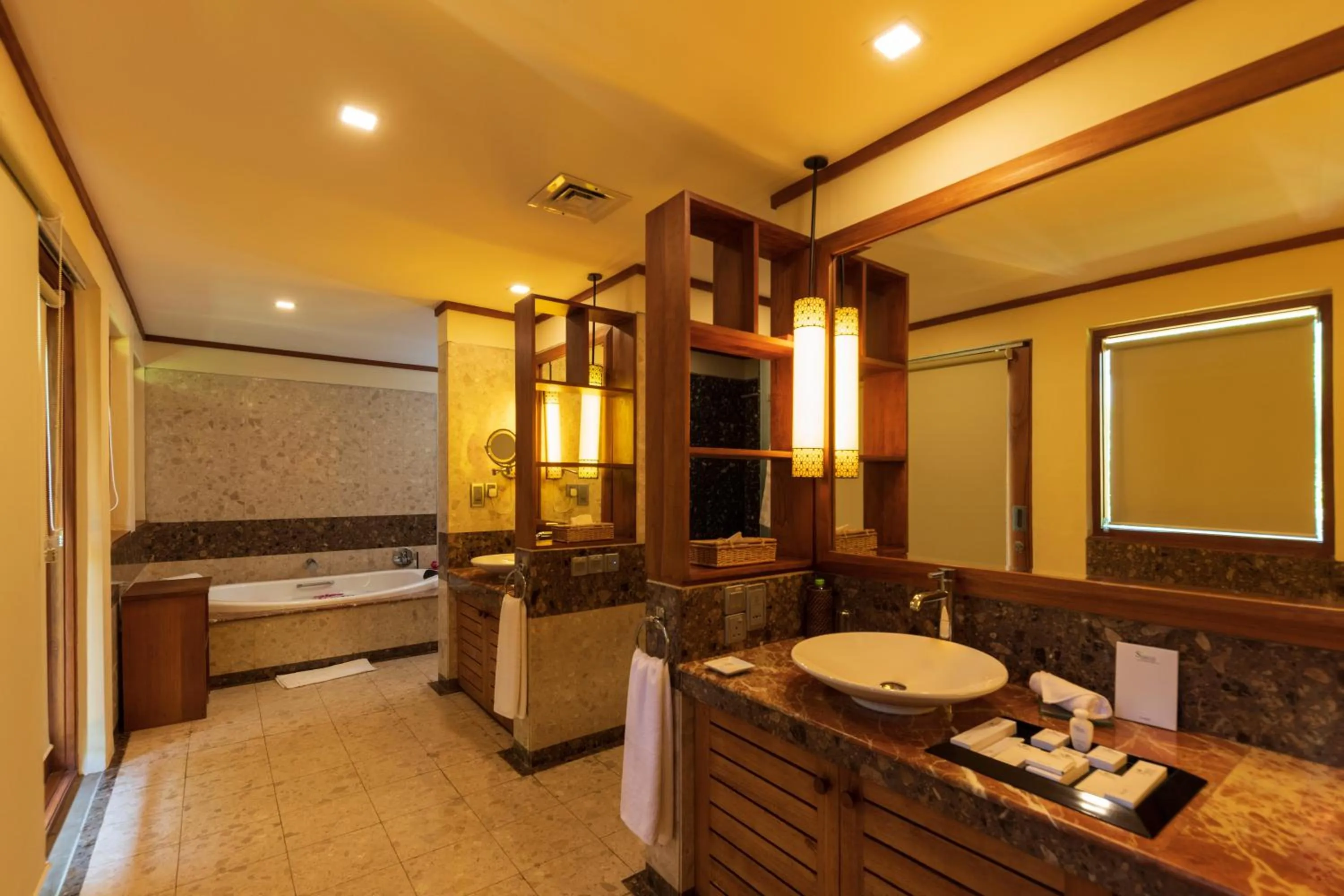 Hot Tub in Clove Beach Wadduwa