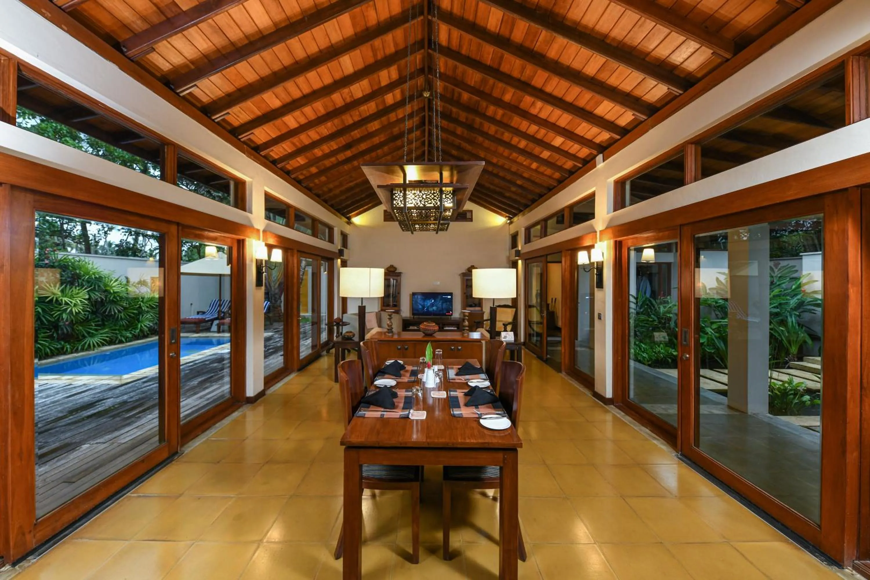 Restaurant/places to eat in Clove Beach Wadduwa