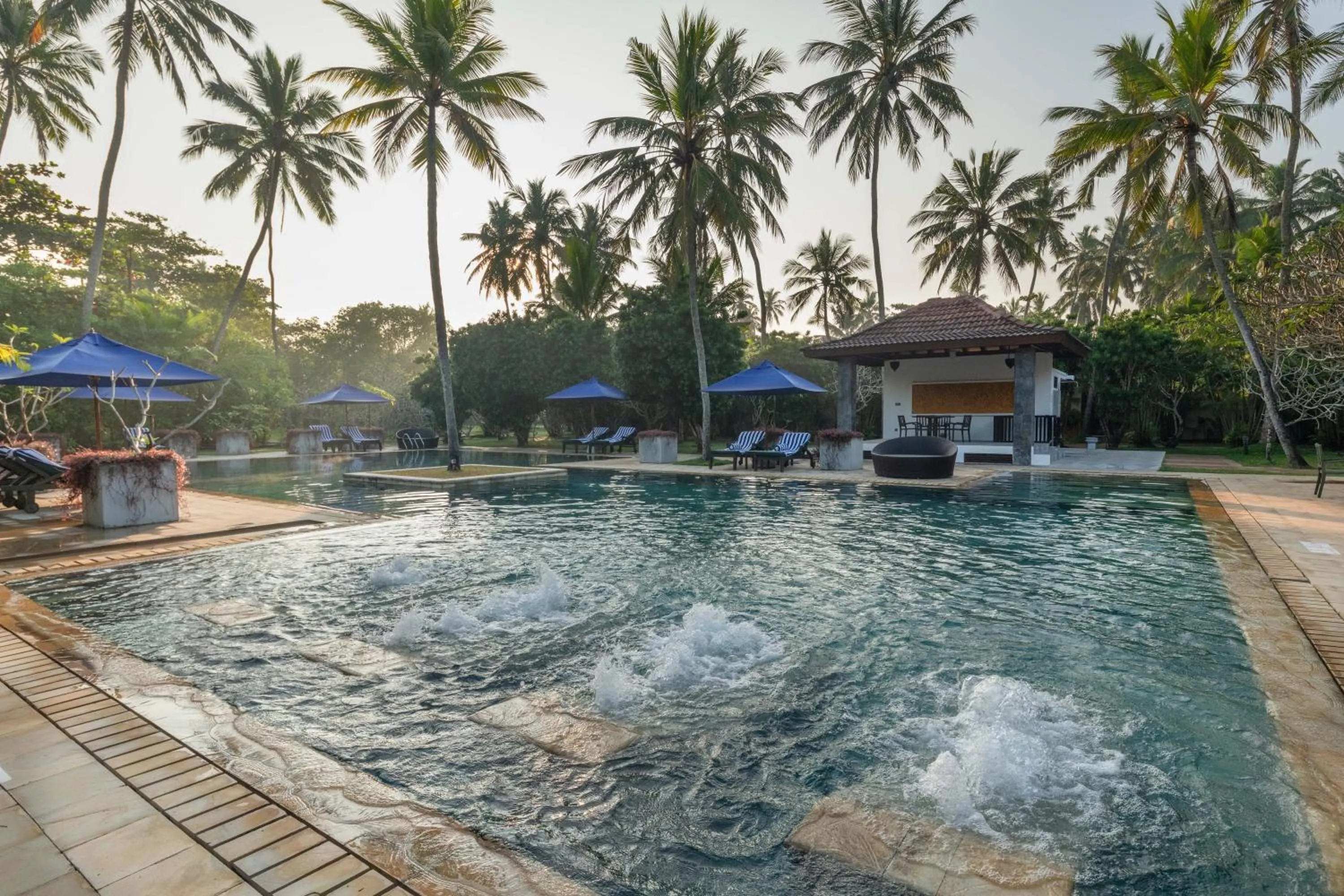 Swimming pool in Clove Beach Wadduwa