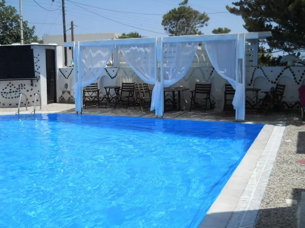 Swimming pool in Sweet Heart Studios