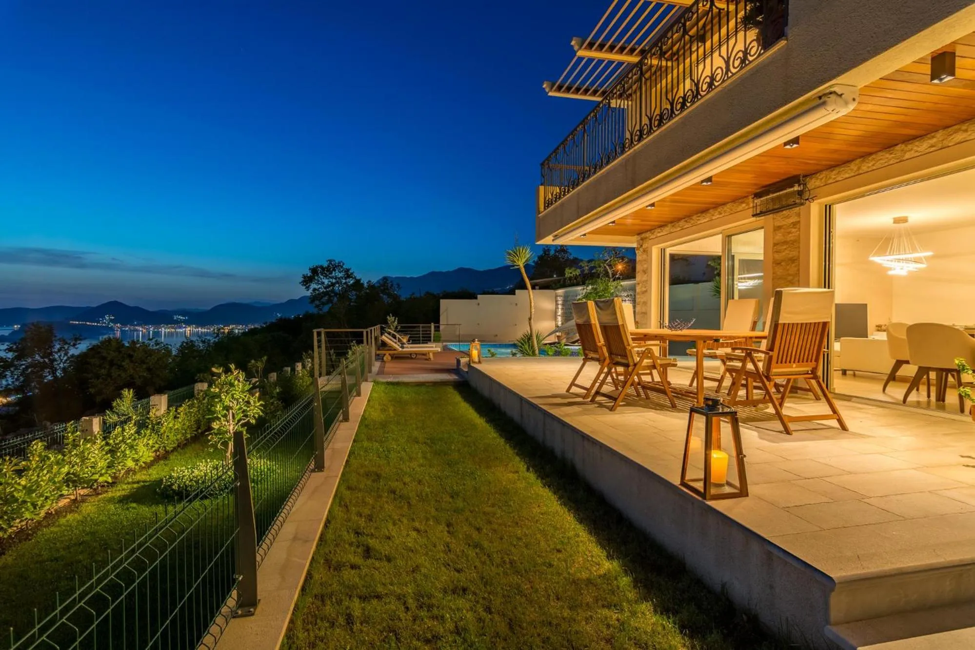 Luxury Villa Crystal Blue