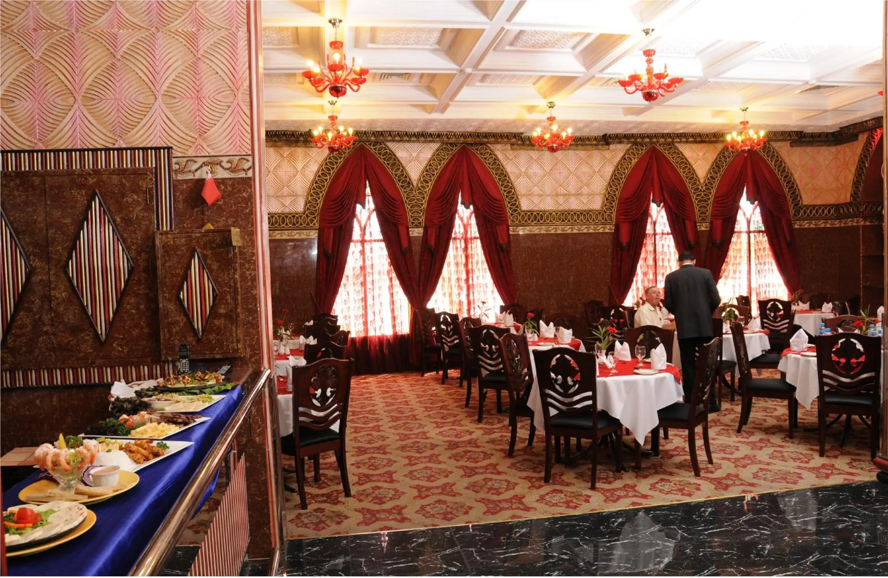 Restaurant/places to eat in Gulf Gate Hotel Restaurant/places to eat in Gulf Gate Hotel