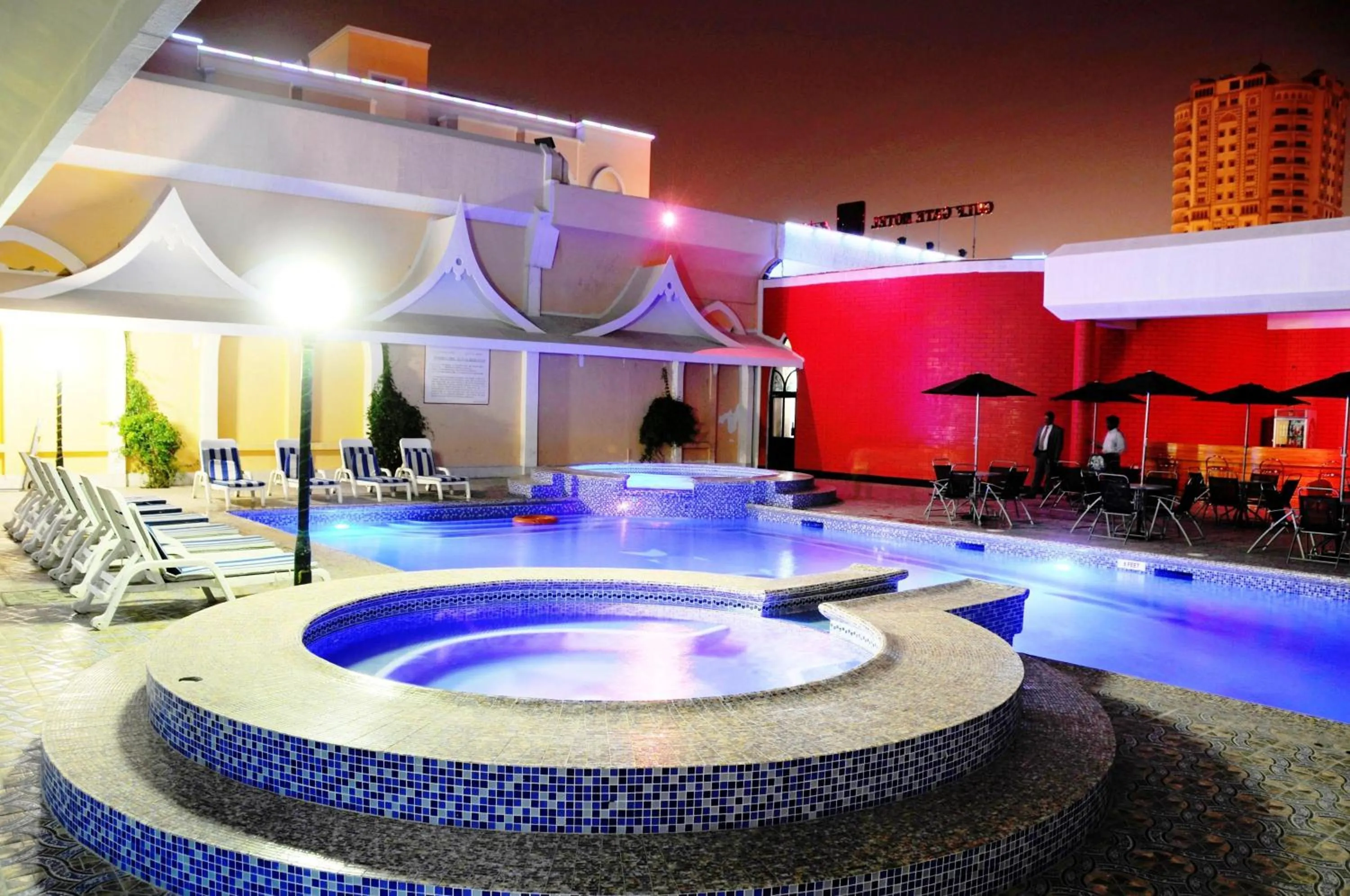 Swimming pool in Gulf Gate Hotel