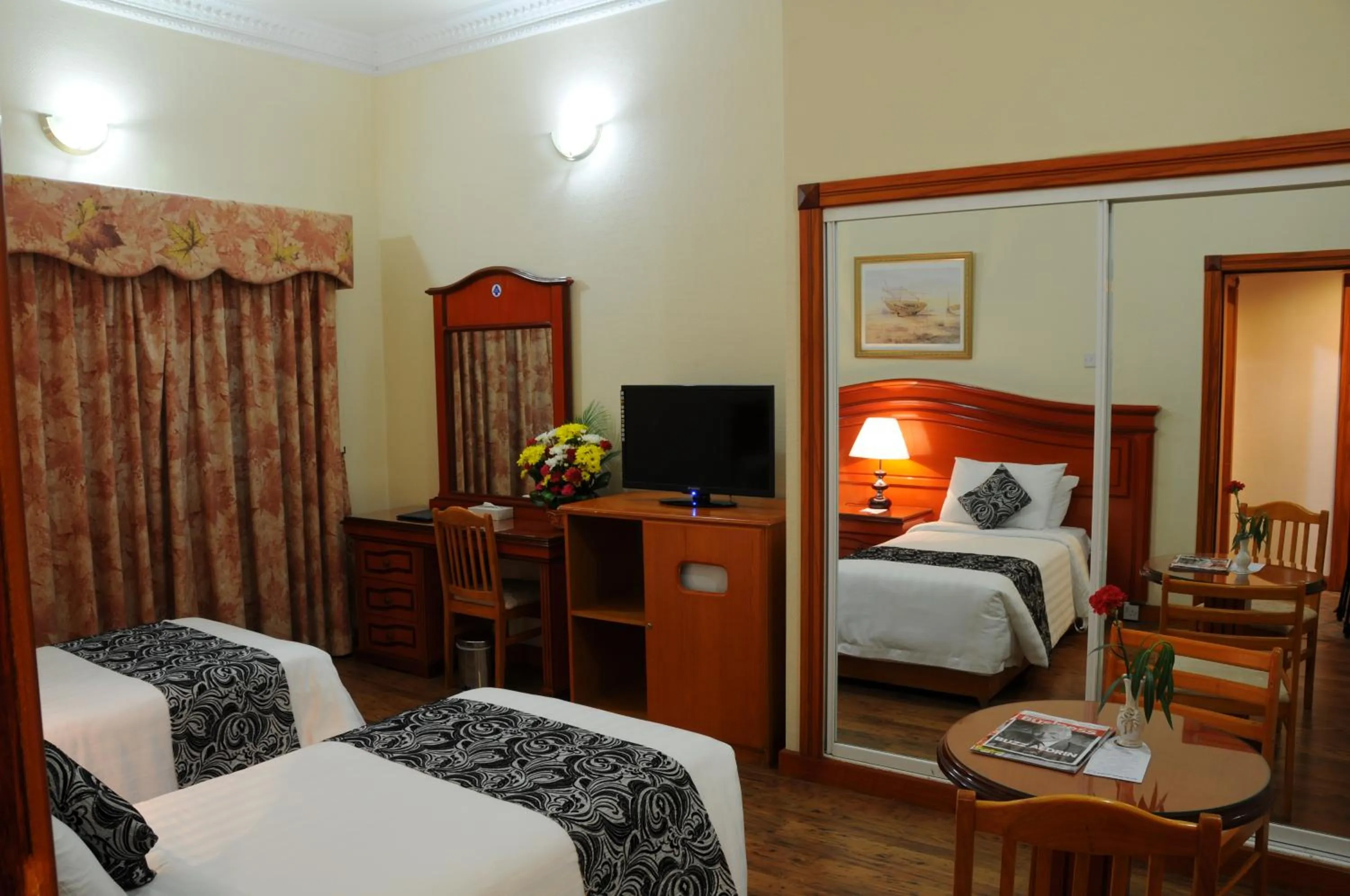 Bedroom, Bed in Gulf Gate Hotel