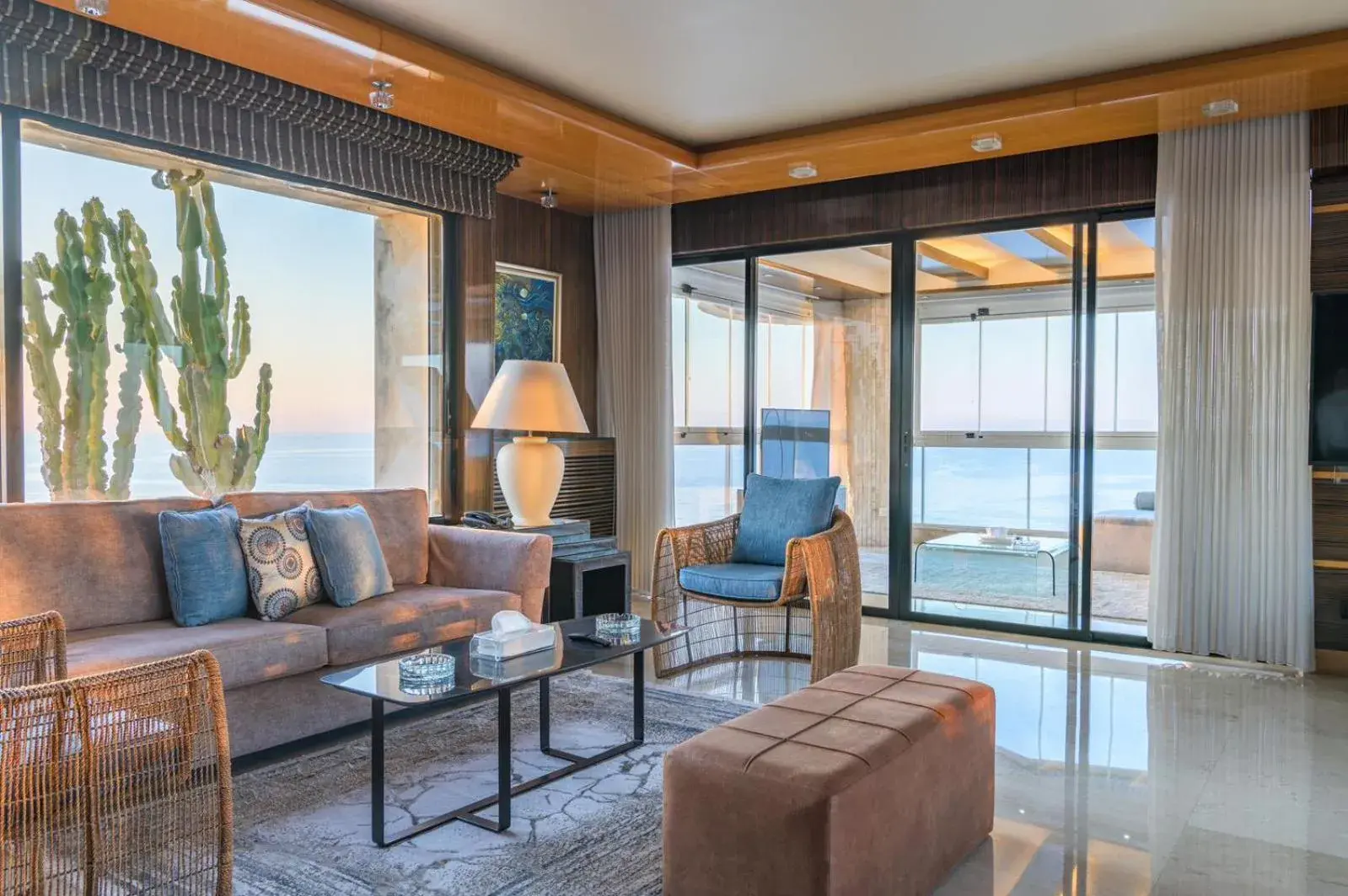 Penthouse with Seaview in Lahoya Suites Penthouse with Seaview in Lahoya Suites