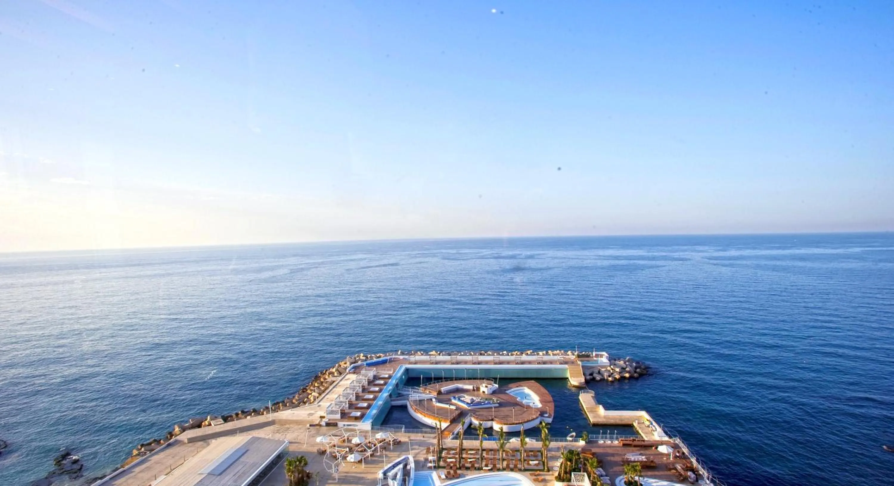 Property building in Lahoya Suites