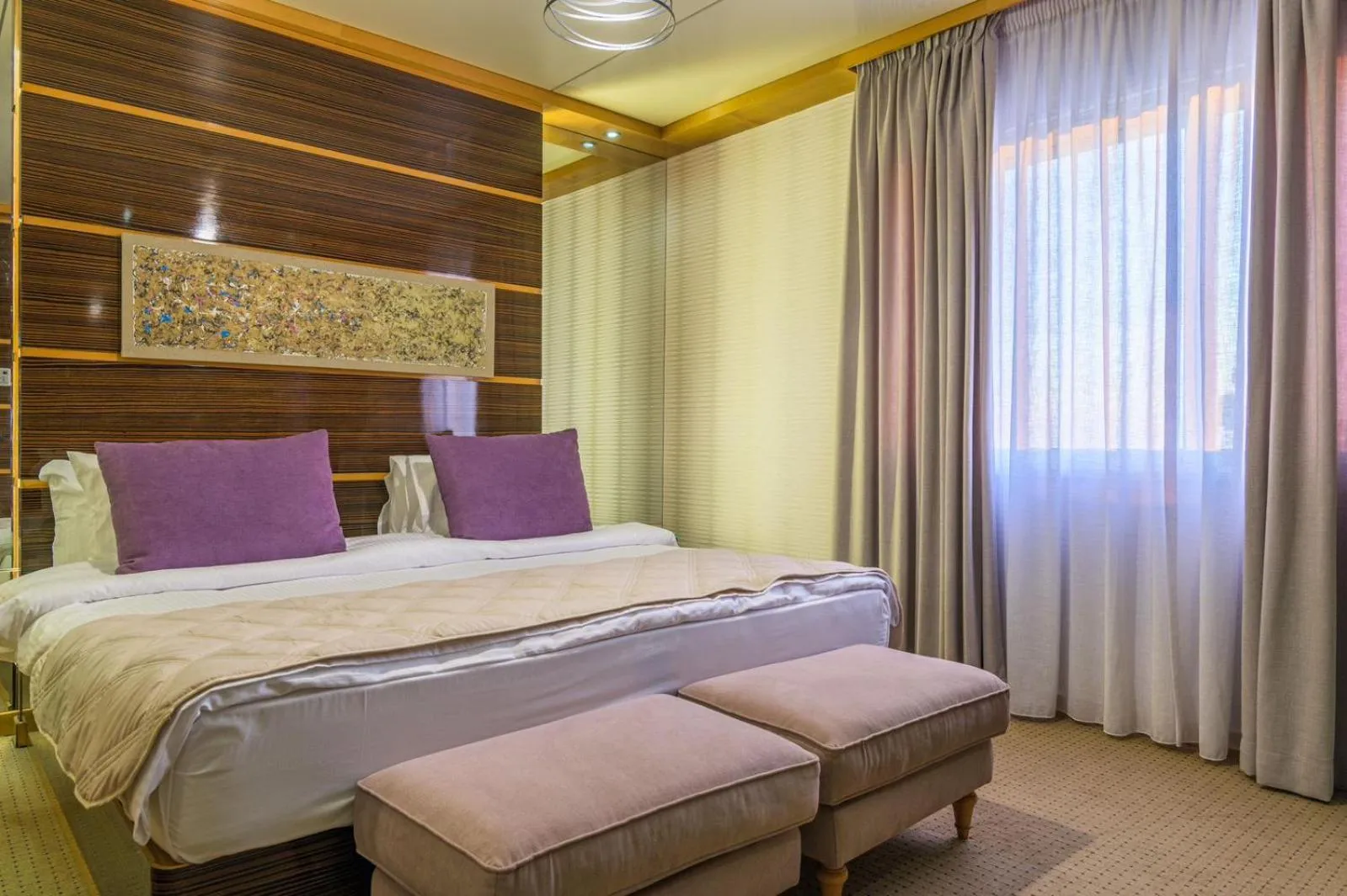 Bedroom, Bed in Lahoya Suites