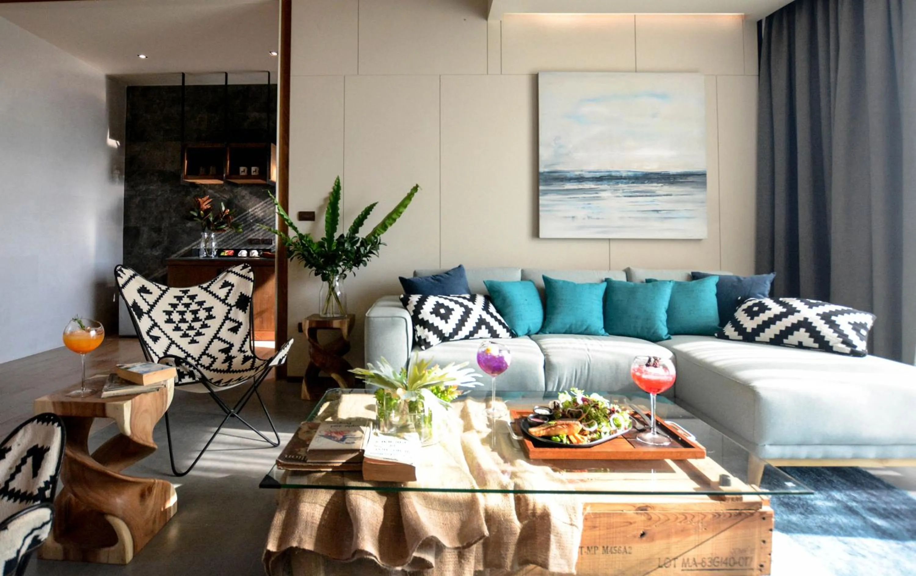 TV and multimedia in The Cabin Beach Resort