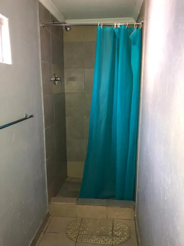 Deluxe King Room in FGM Guesthouse 2 Deluxe King Room in FGM Guesthouse 2