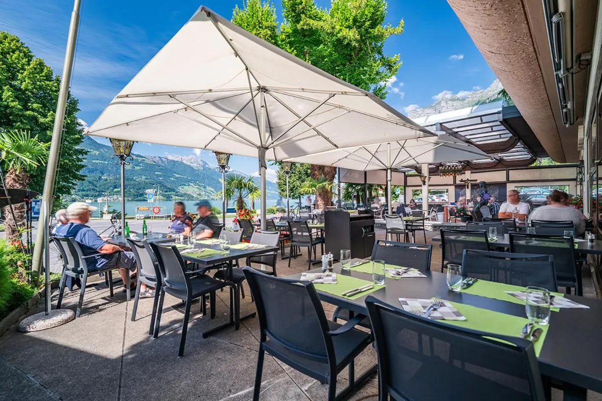 Restaurant/places to eat in Hotel Seehof Superior