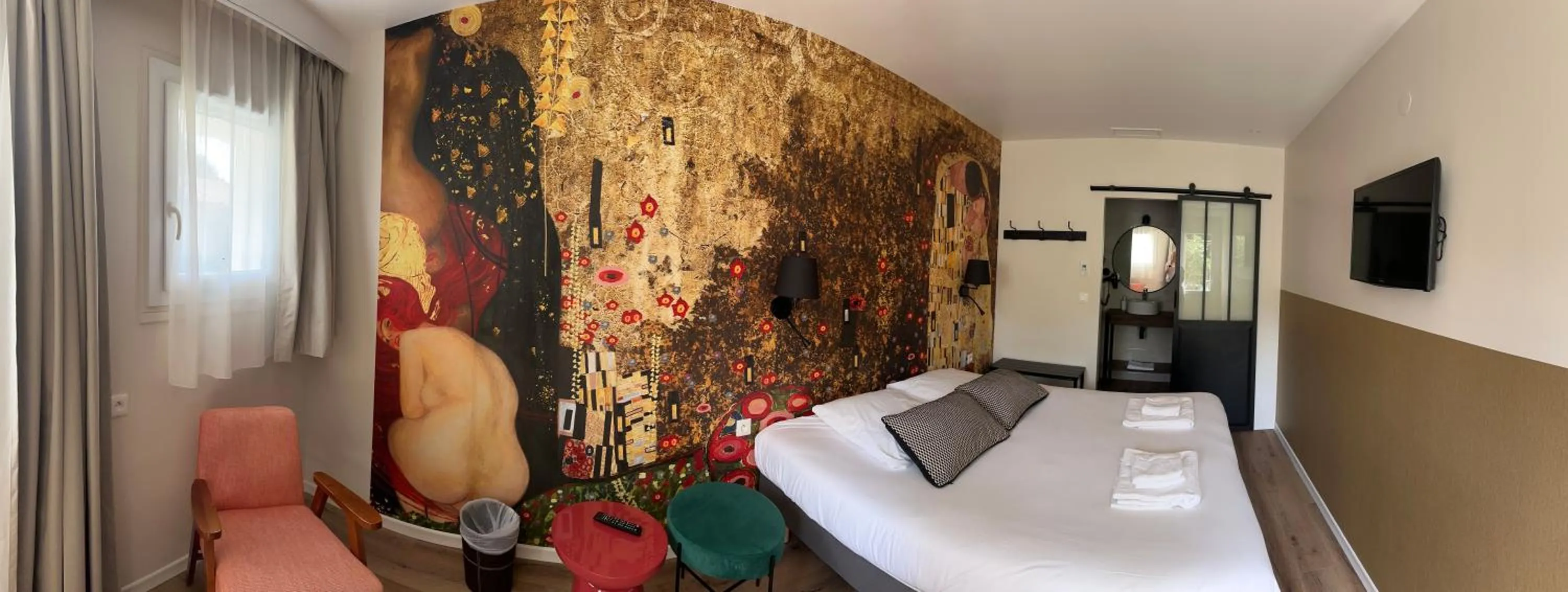 Photo of the whole room, Bed in The Originals City, Hôtel Le Lodge, Ondres, Bayonne Nord