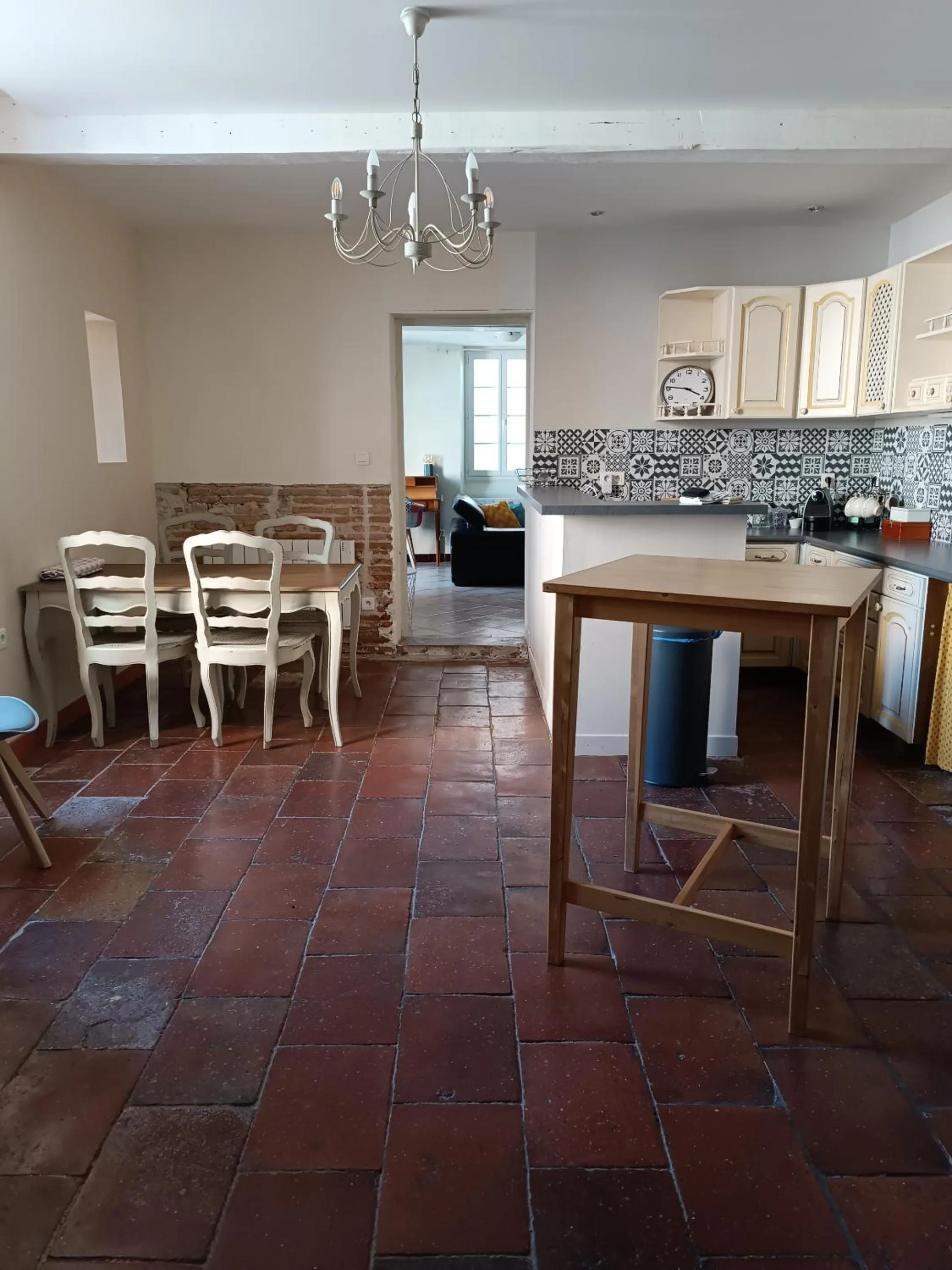 Kitchen or kitchenette in Le Jardin Des Cèdres