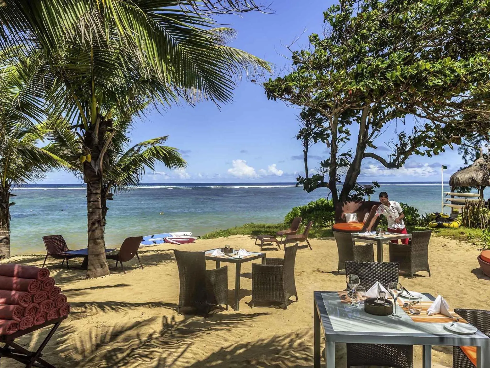 Restaurant/places to eat in SO/ Sofitel Mauritius