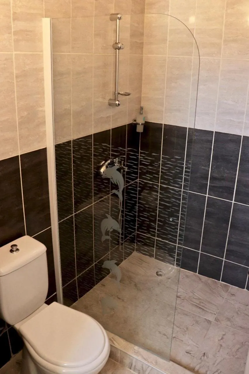 Shower in Meryem's Hotel