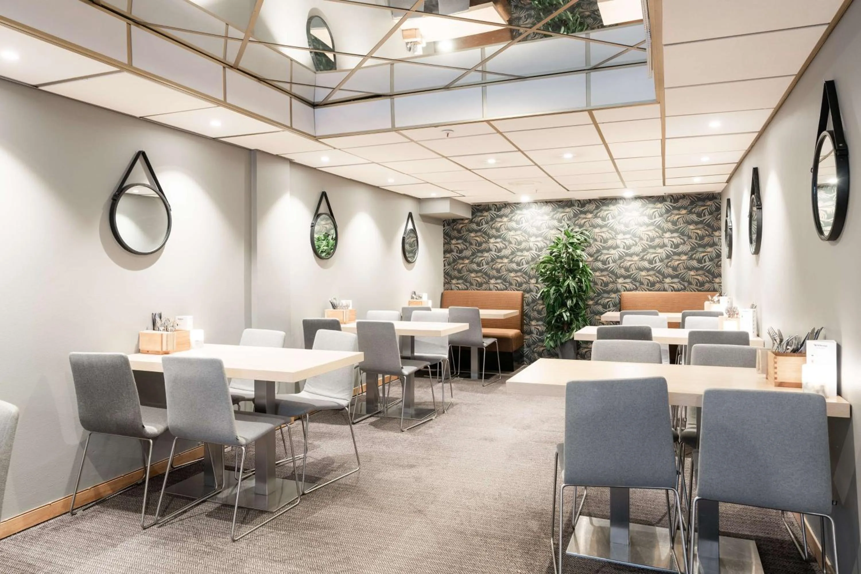 Restaurant/places to eat in Scandic Byparken