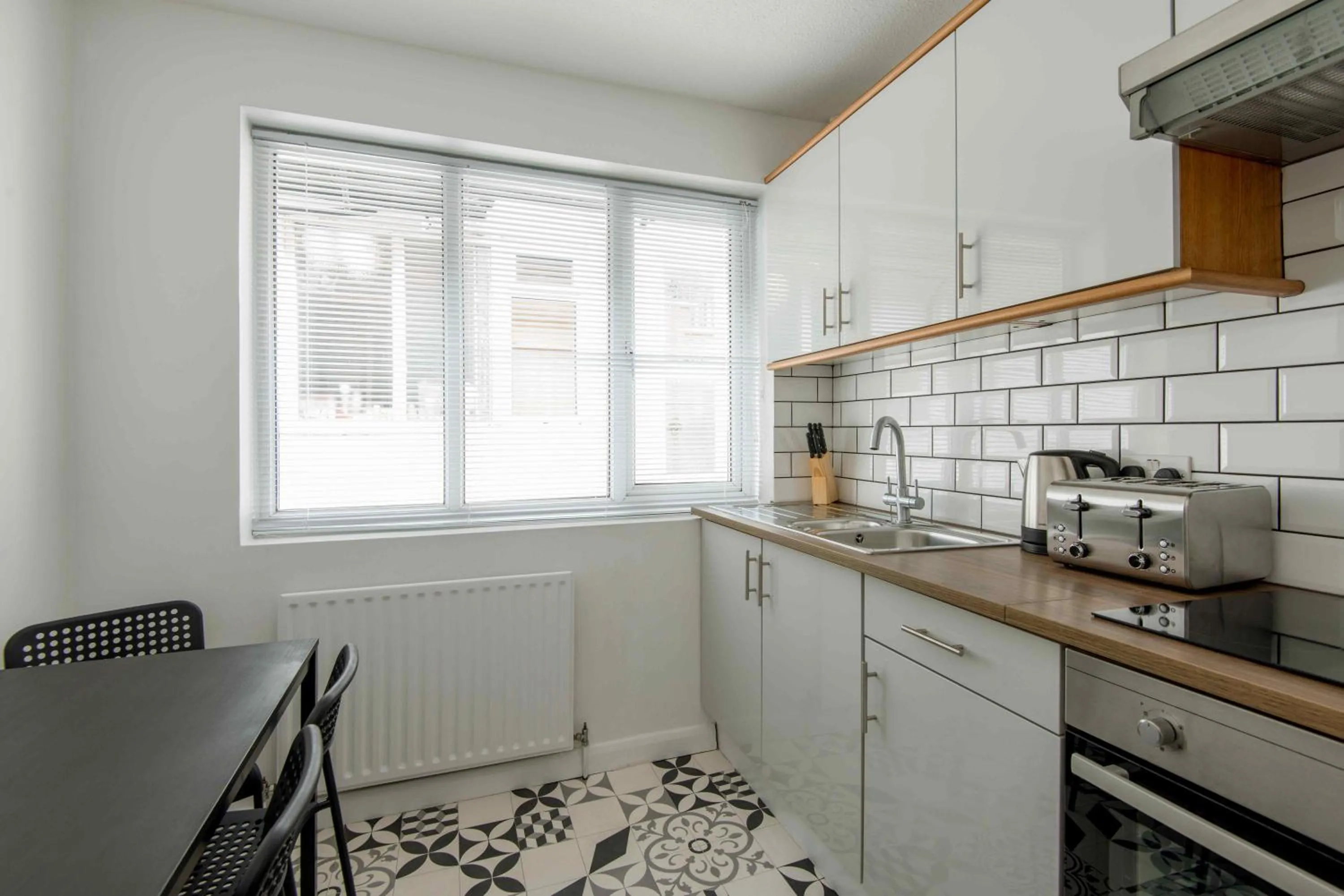 Kitchen or kitchenette in M-Hotels Studios & Apartments Free Parking