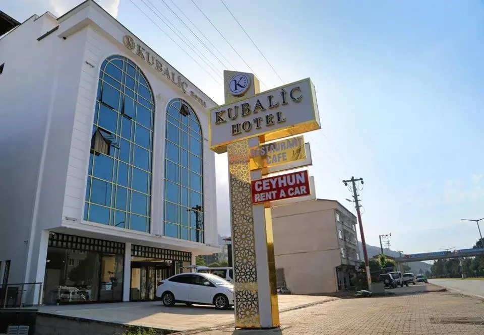 Facade/entrance in Kubaliç Hotel Facade/entrance in Kubaliç Hotel