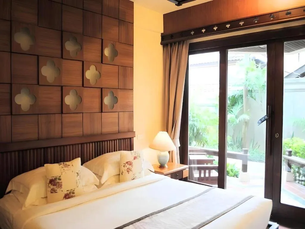 Bed in Montien House - SHA Plus