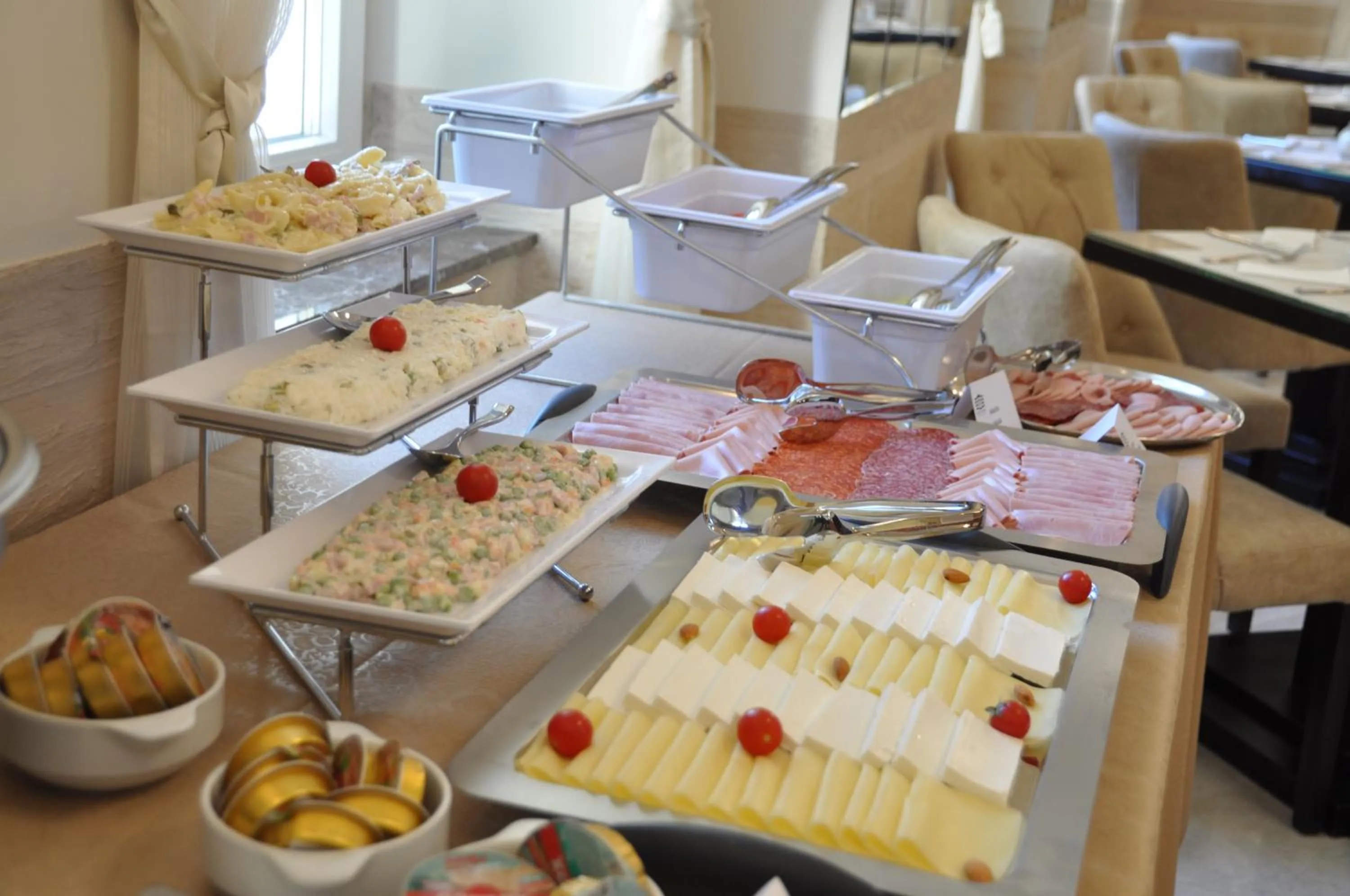 Breakfast in Hotel Central Park