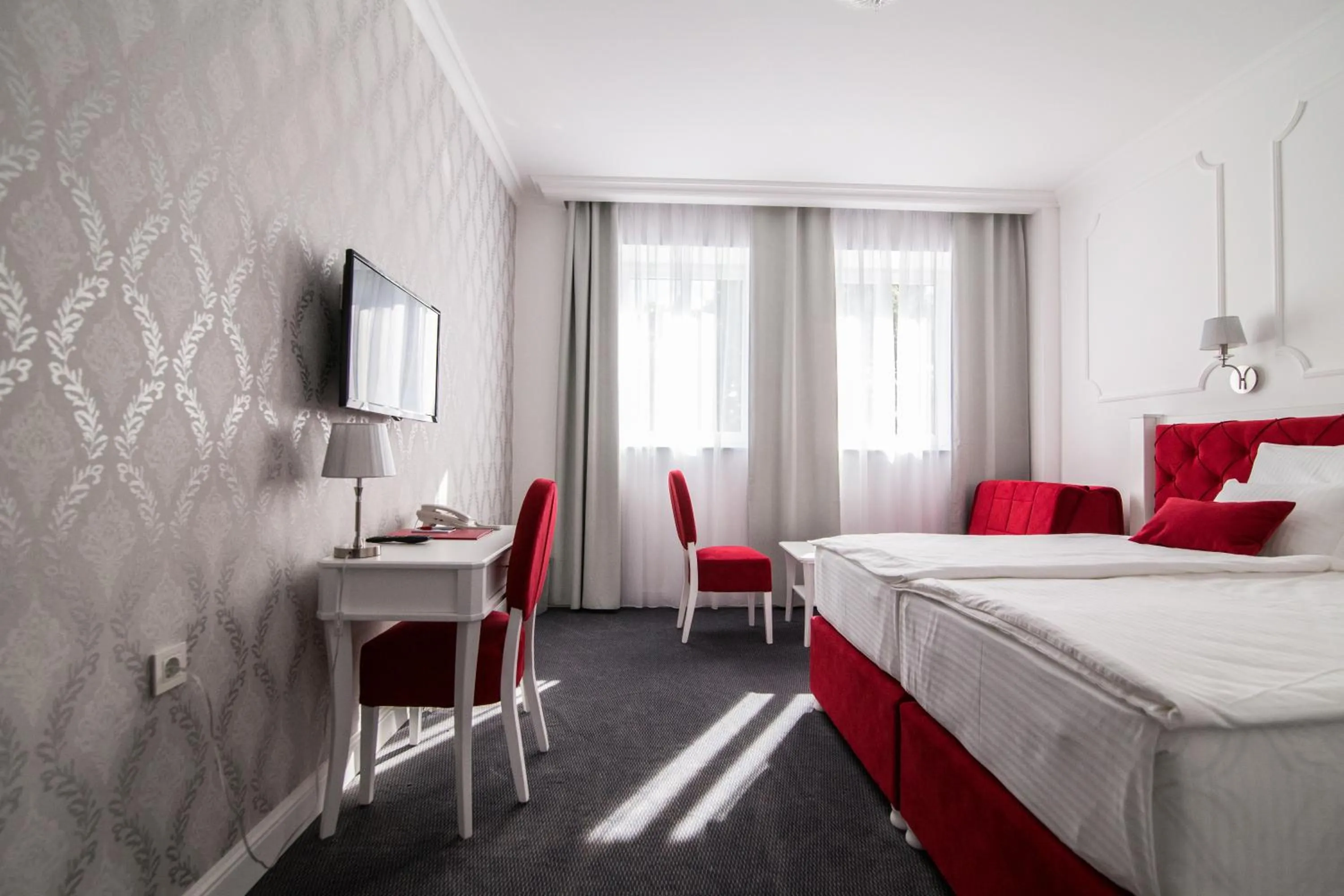 Photo of the whole room, Bed in Hotel Central Park