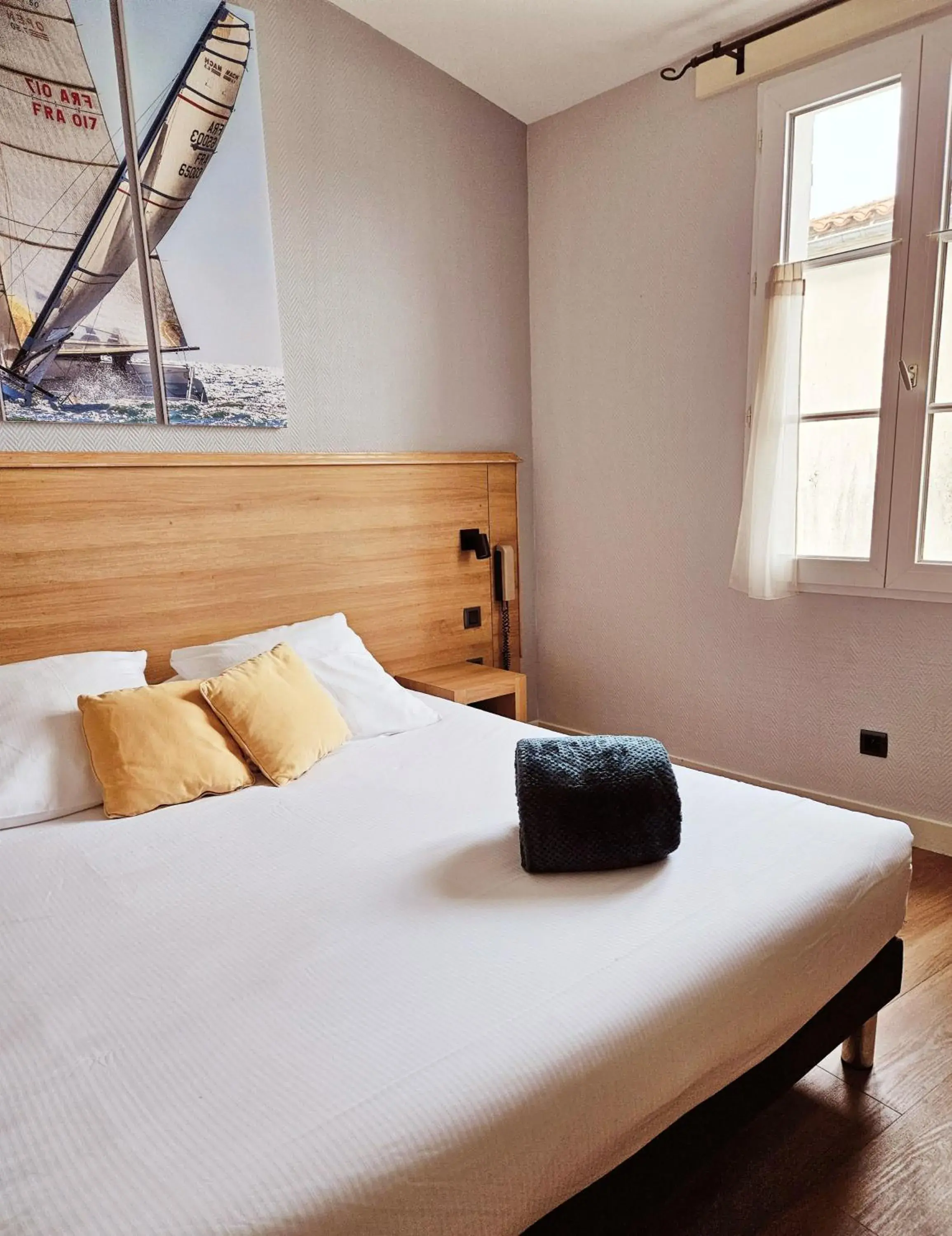 Double Room - Harbor in Hôtel du Port Double Room - Harbor in Hôtel du Port