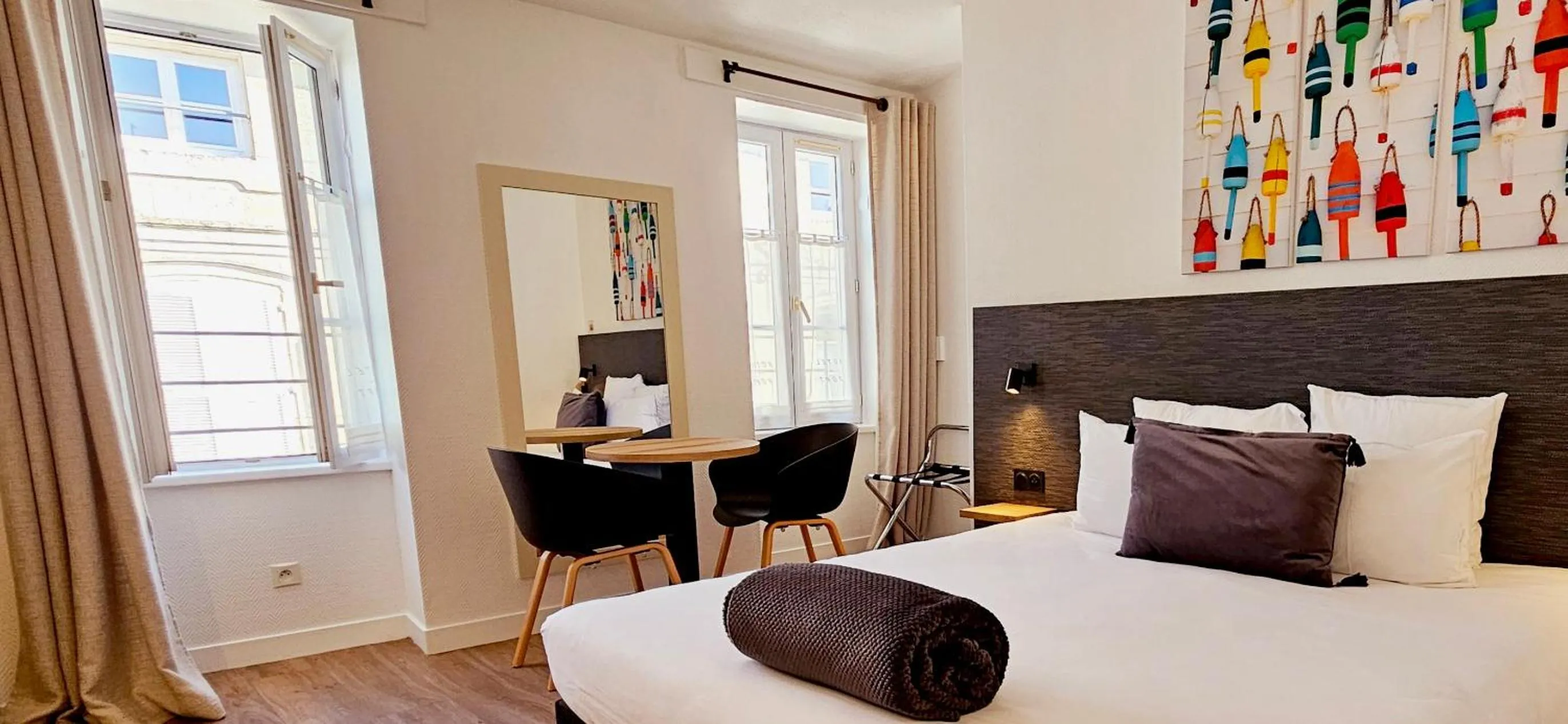 Bed in Hôtel du Port