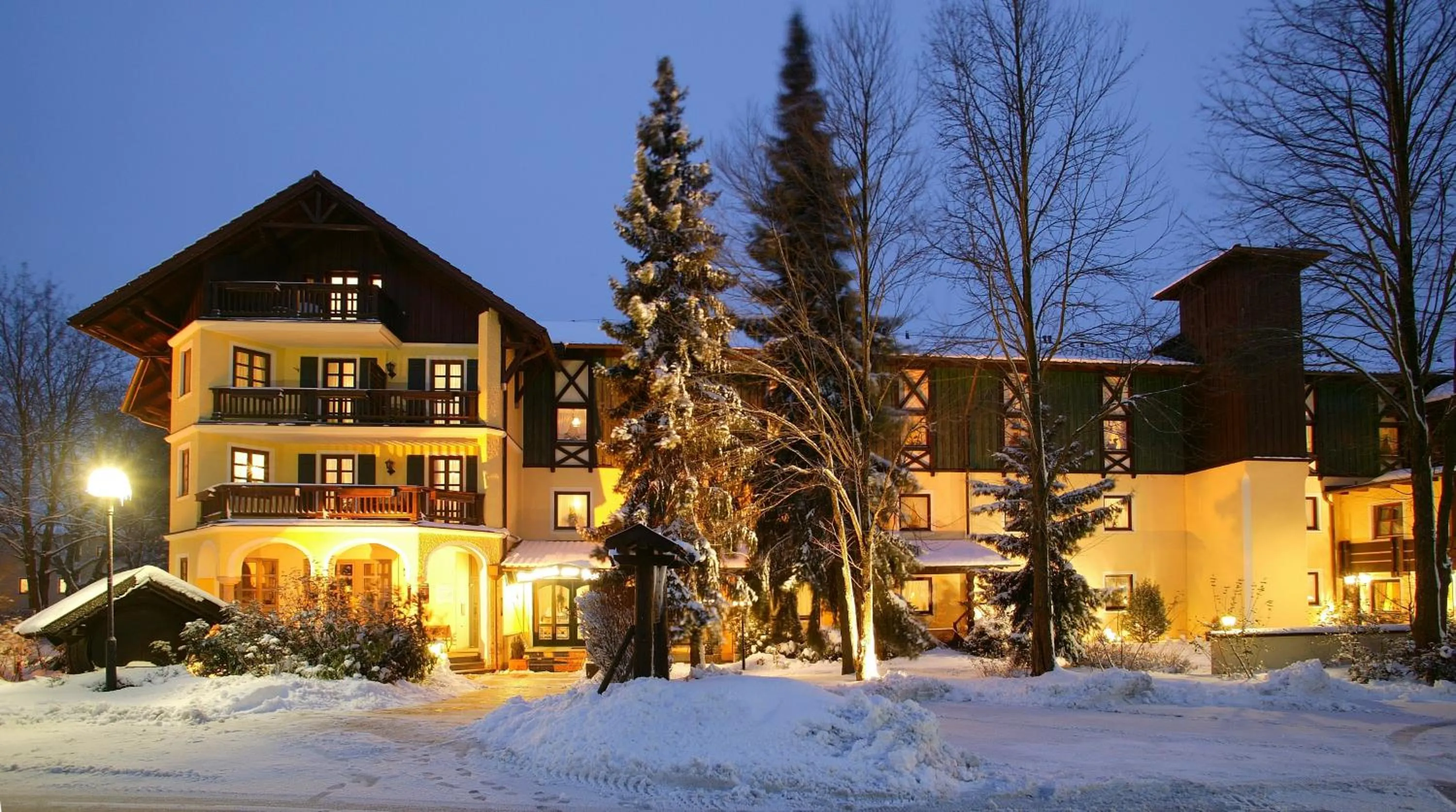 Facade/entrance in Richstein's Posthotel