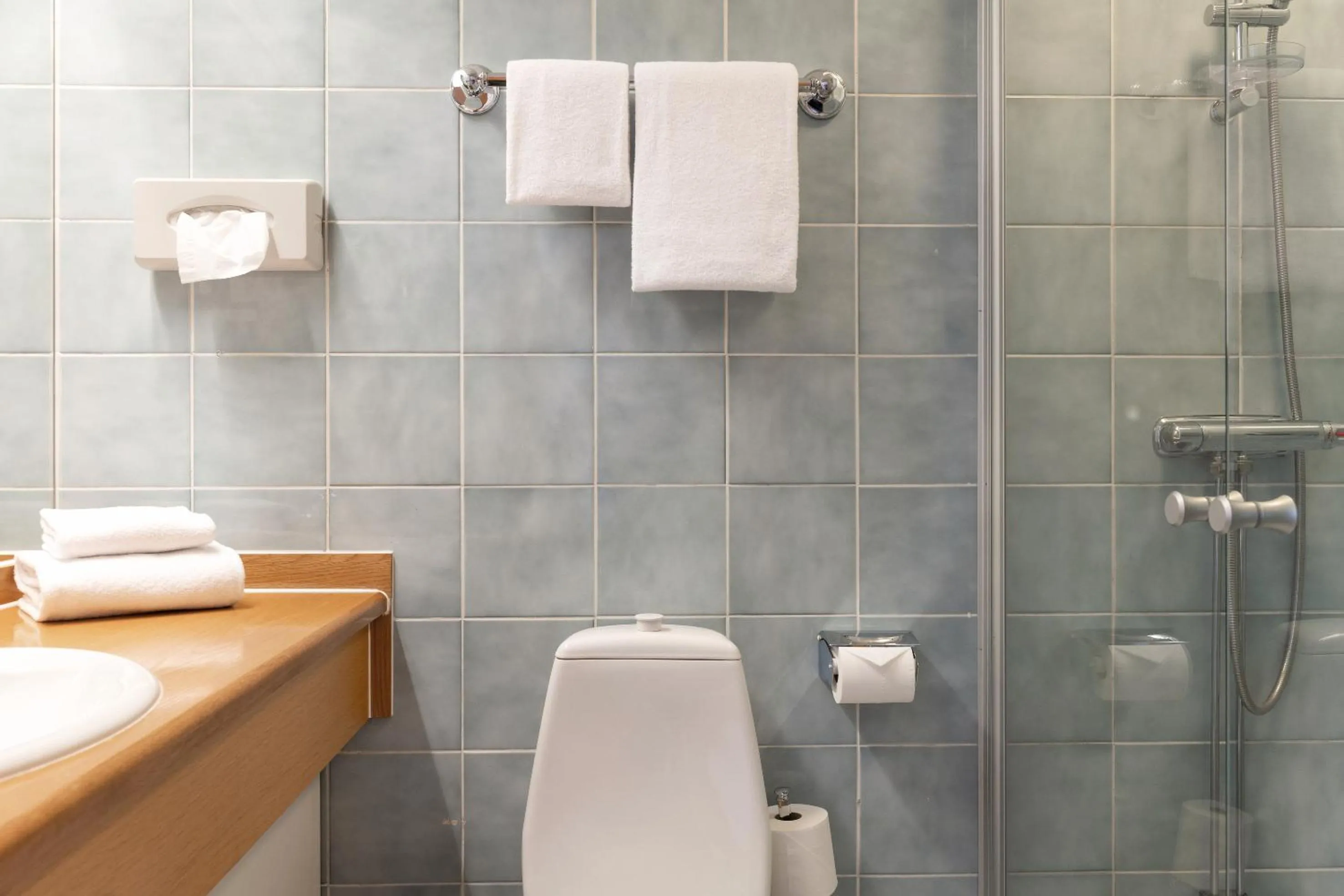 Bathroom in Elite City Hotel, Örebro