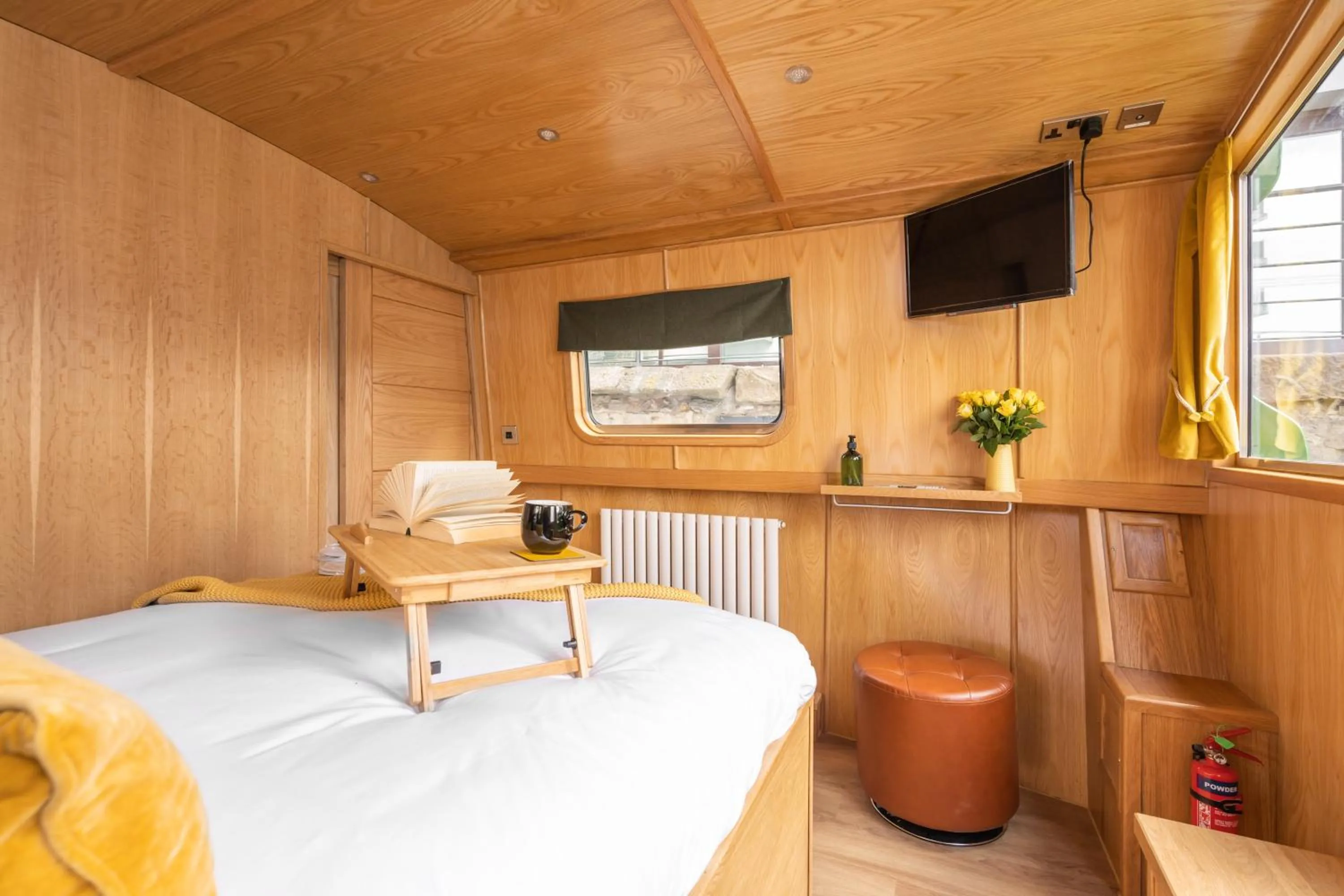Bedroom, Bed in Edinburgh - Houseboats