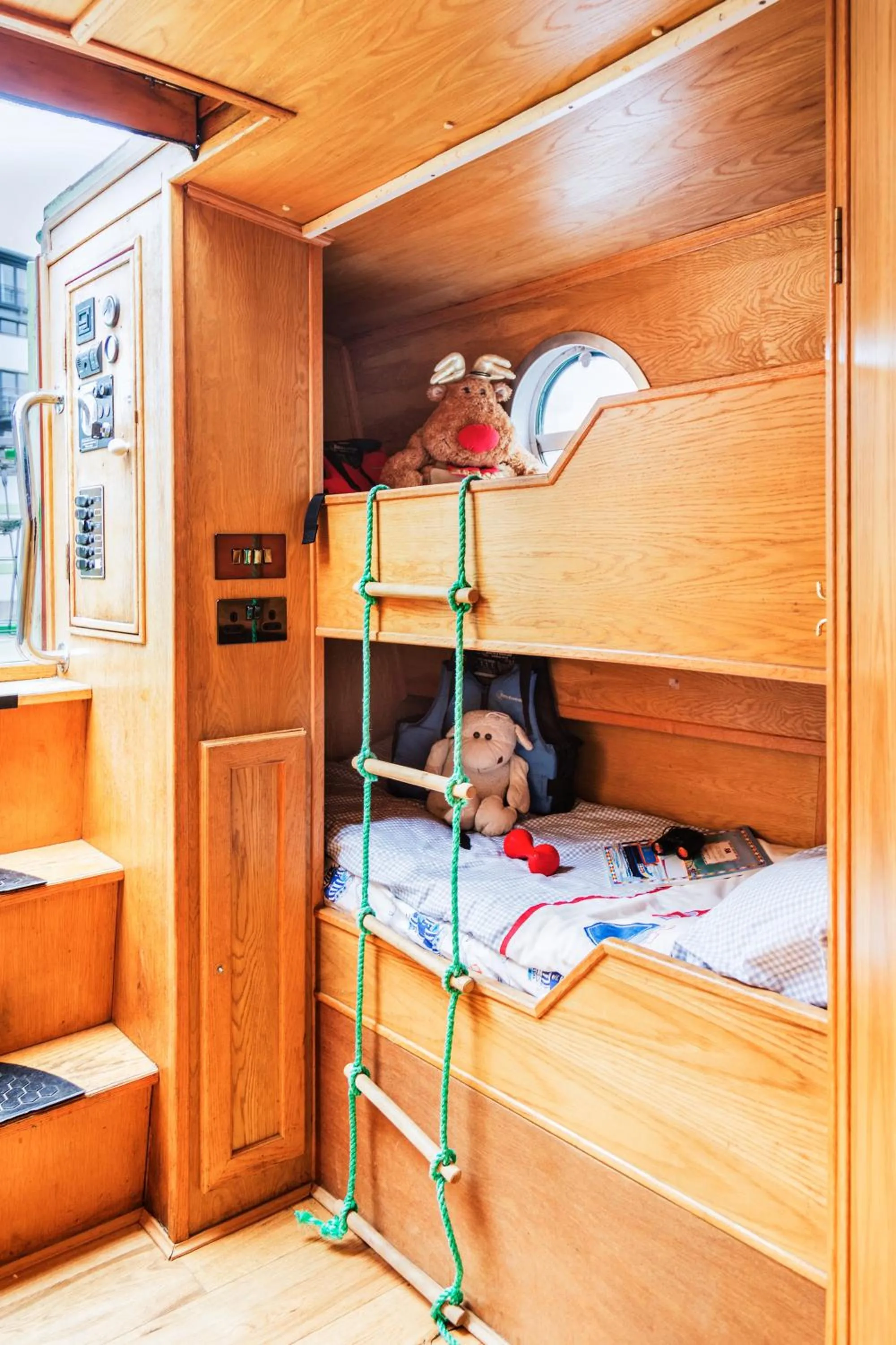 children, Bed in Edinburgh - Houseboats