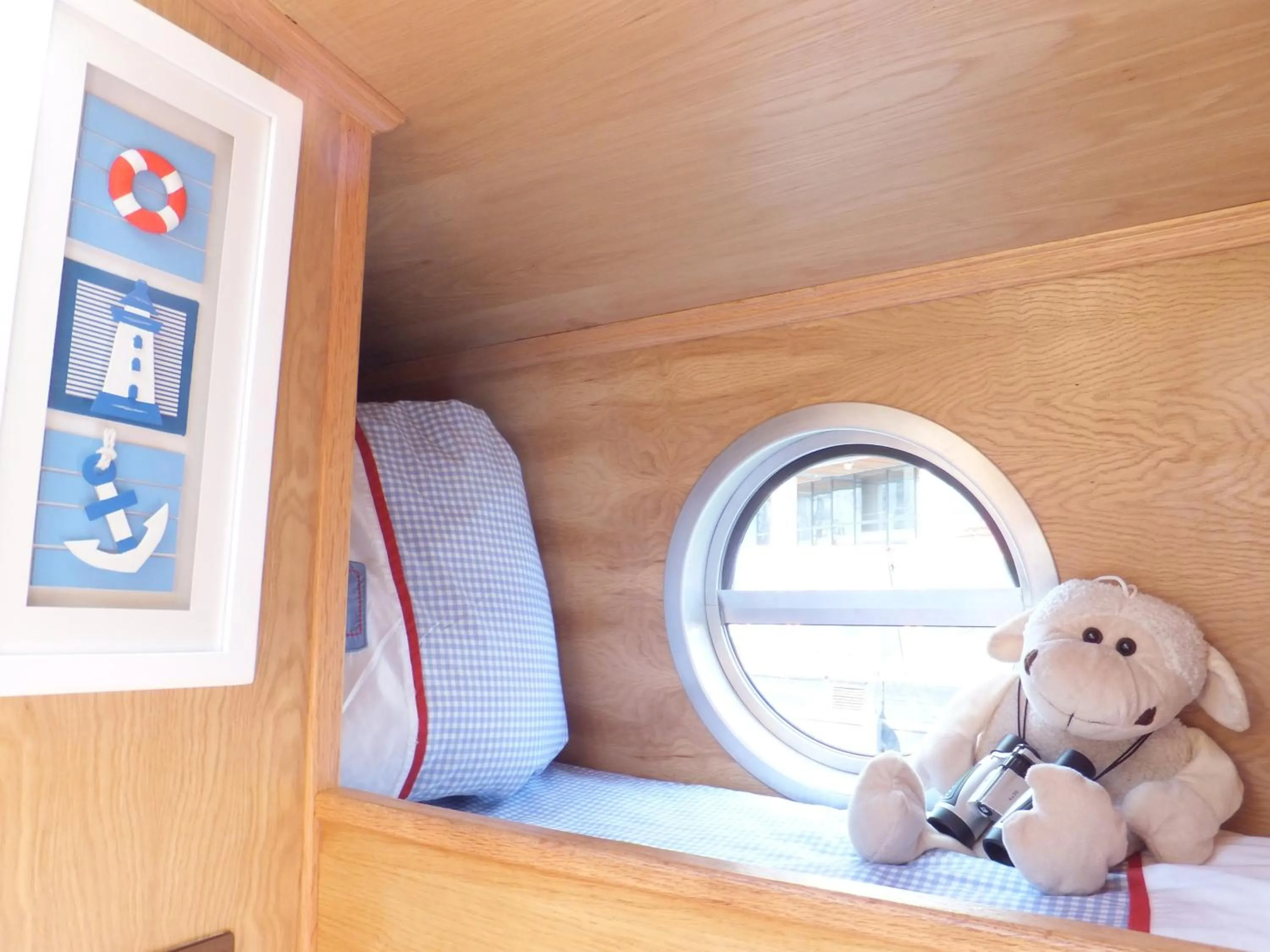 Decorative detail in Edinburgh - Houseboats